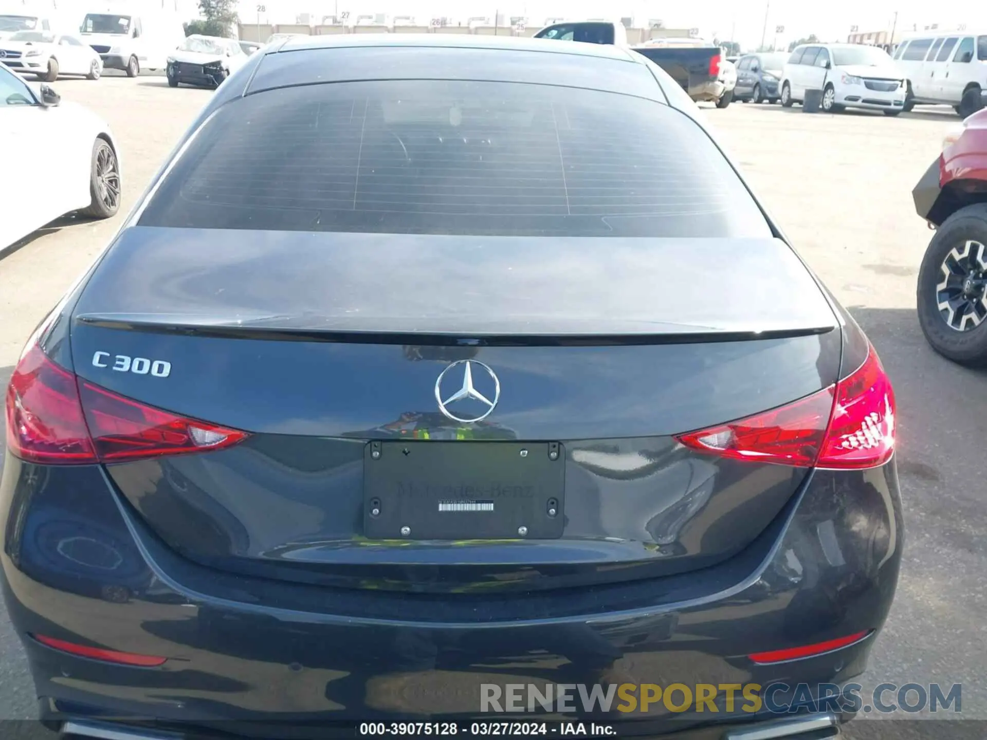 16 fotografías del automóvil dañado W1KAF4GB1NR037844 MERCEDES-BENZ C 300 2022