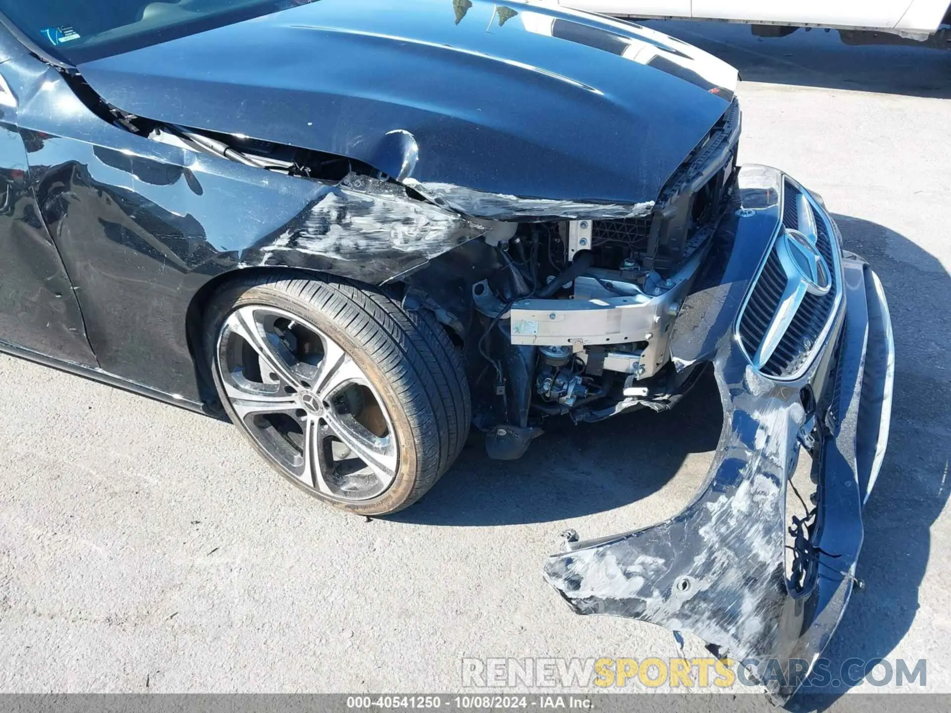 6 fotografías del automóvil dañado W1KAF4GB2NR063093 MERCEDES-BENZ C 300 2022