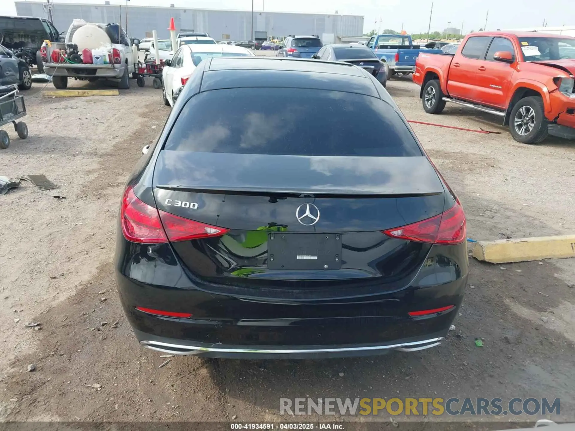 17 fotografías del automóvil dañado W1KAF4GB4NR036199 MERCEDES-BENZ C 300 2022