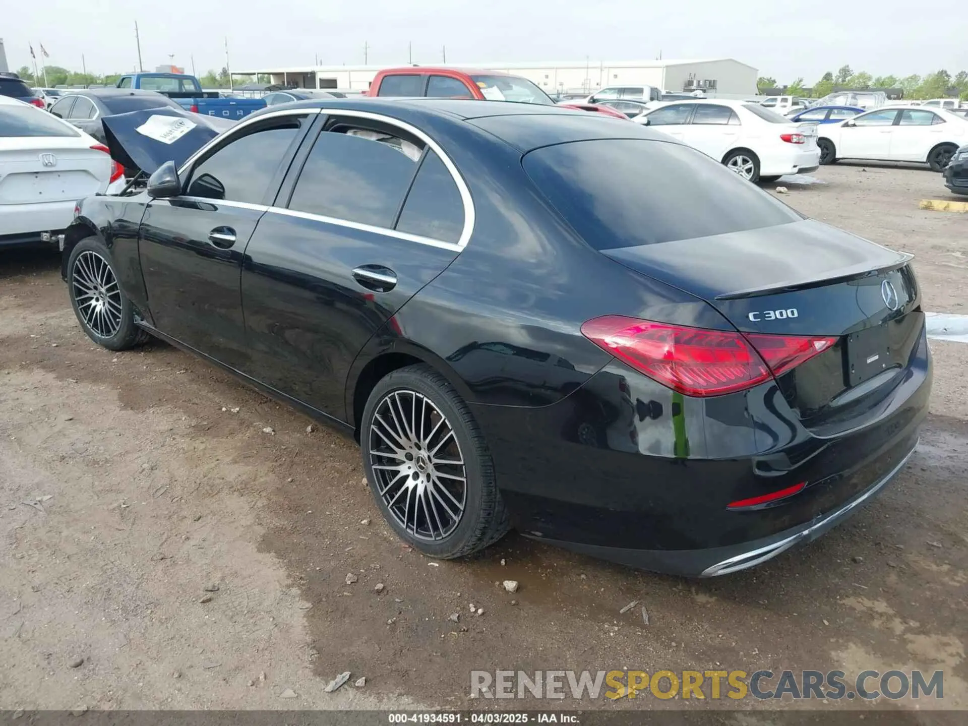 3 fotografías del automóvil dañado W1KAF4GB4NR036199 MERCEDES-BENZ C 300 2022