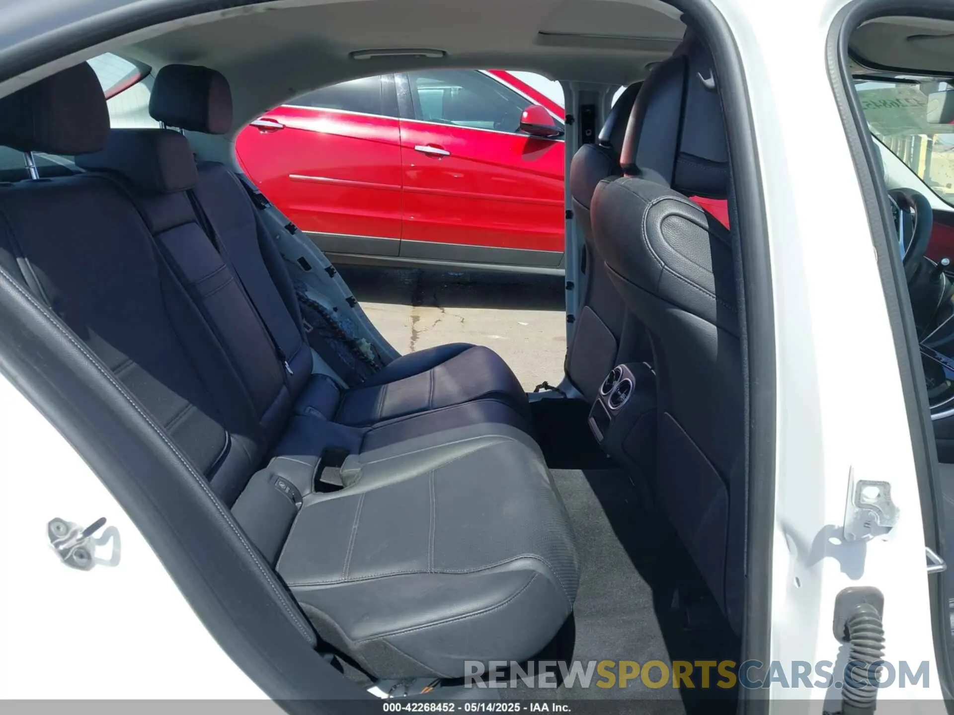 8 fotografías del automóvil dañado W1KAF4GB5NR010940 MERCEDES-BENZ C 300 2022