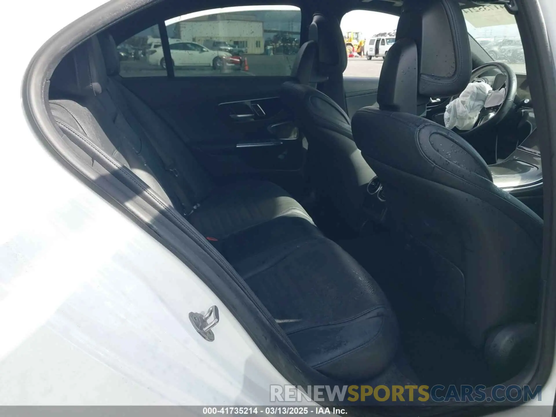 8 fotografías del automóvil dañado W1KAF4GB6NR018013 MERCEDES-BENZ C 300 2022