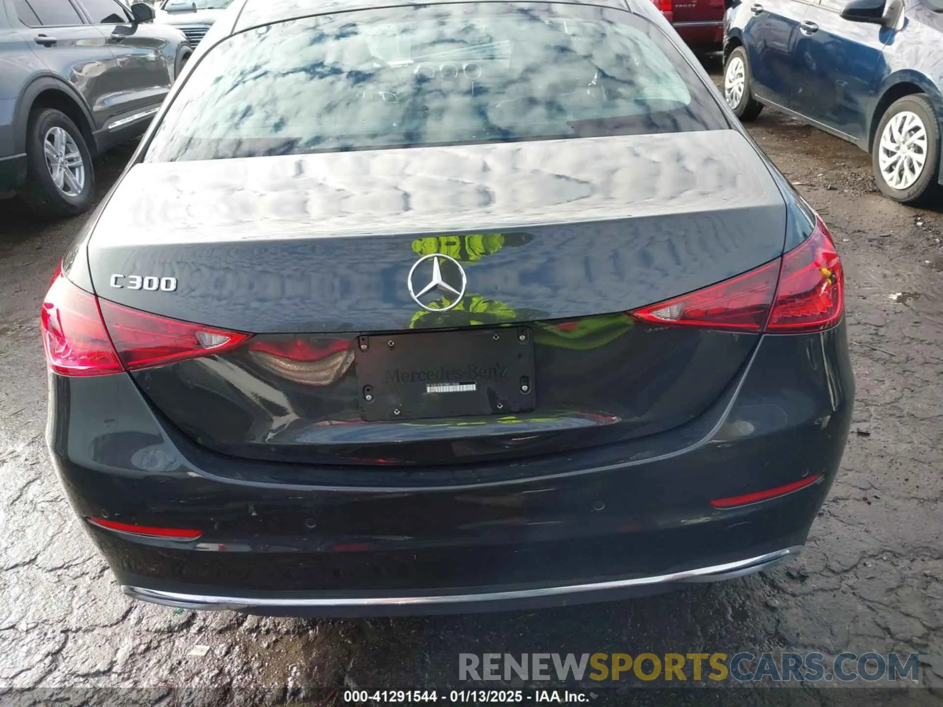 17 fotografías del automóvil dañado W1KAF4GB7NR013466 MERCEDES-BENZ C 300 2022
