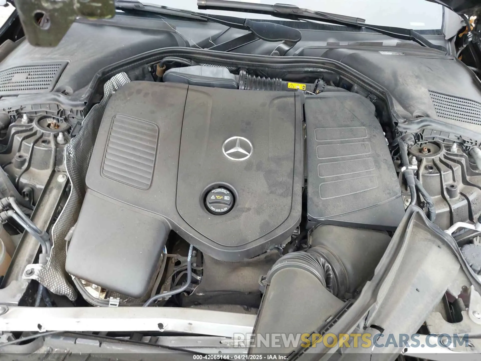 10 fotografías del automóvil dañado W1KAF4HB1NR063875 MERCEDES-BENZ C 300 2022