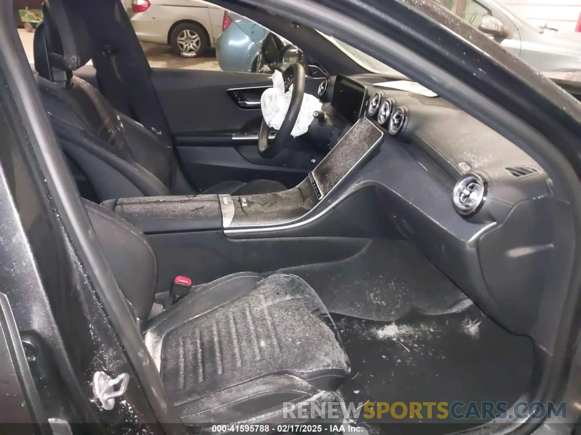5 fotografías del automóvil dañado W1KAF4HB5NR013111 MERCEDES-BENZ C 300 2022