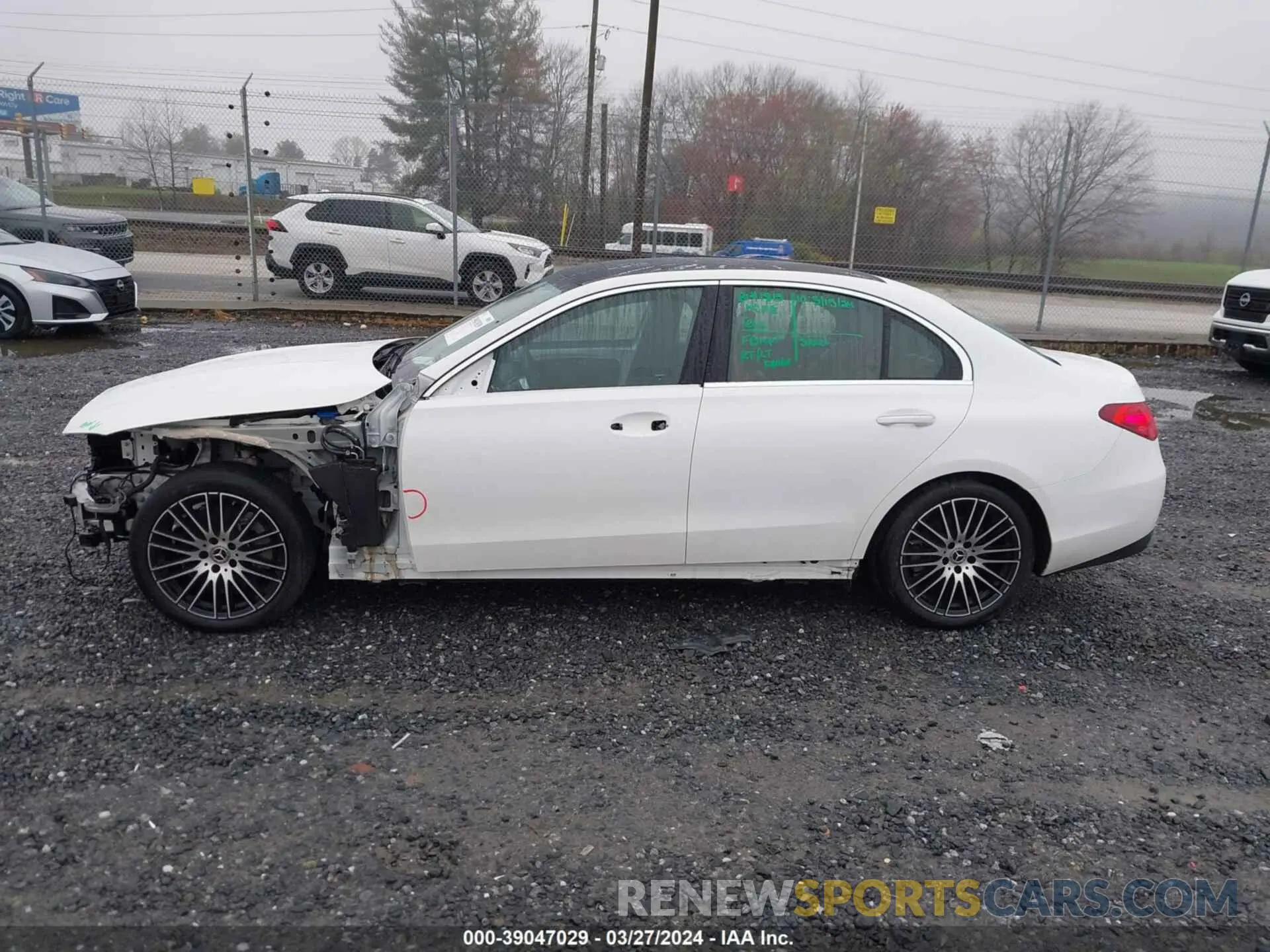 15 fotografías del automóvil dañado W1KAF4HB5NR038820 MERCEDES-BENZ C 300 2022