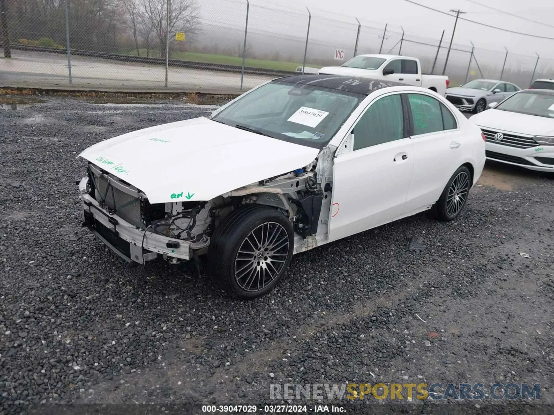 2 fotografías del automóvil dañado W1KAF4HB5NR038820 MERCEDES-BENZ C 300 2022