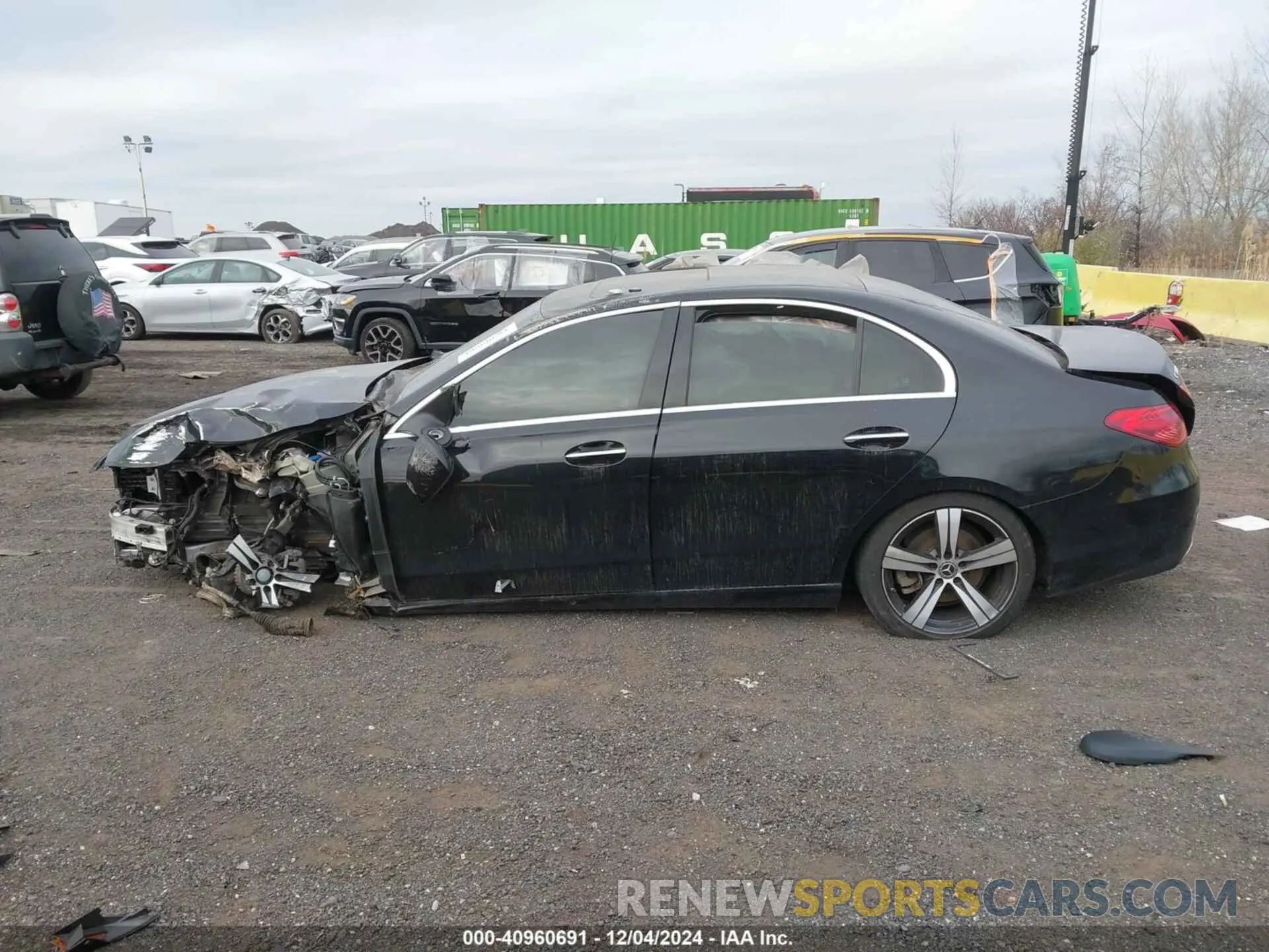 14 fotografías del automóvil dañado W1KAF4HB7NR035661 MERCEDES-BENZ C 300 2022