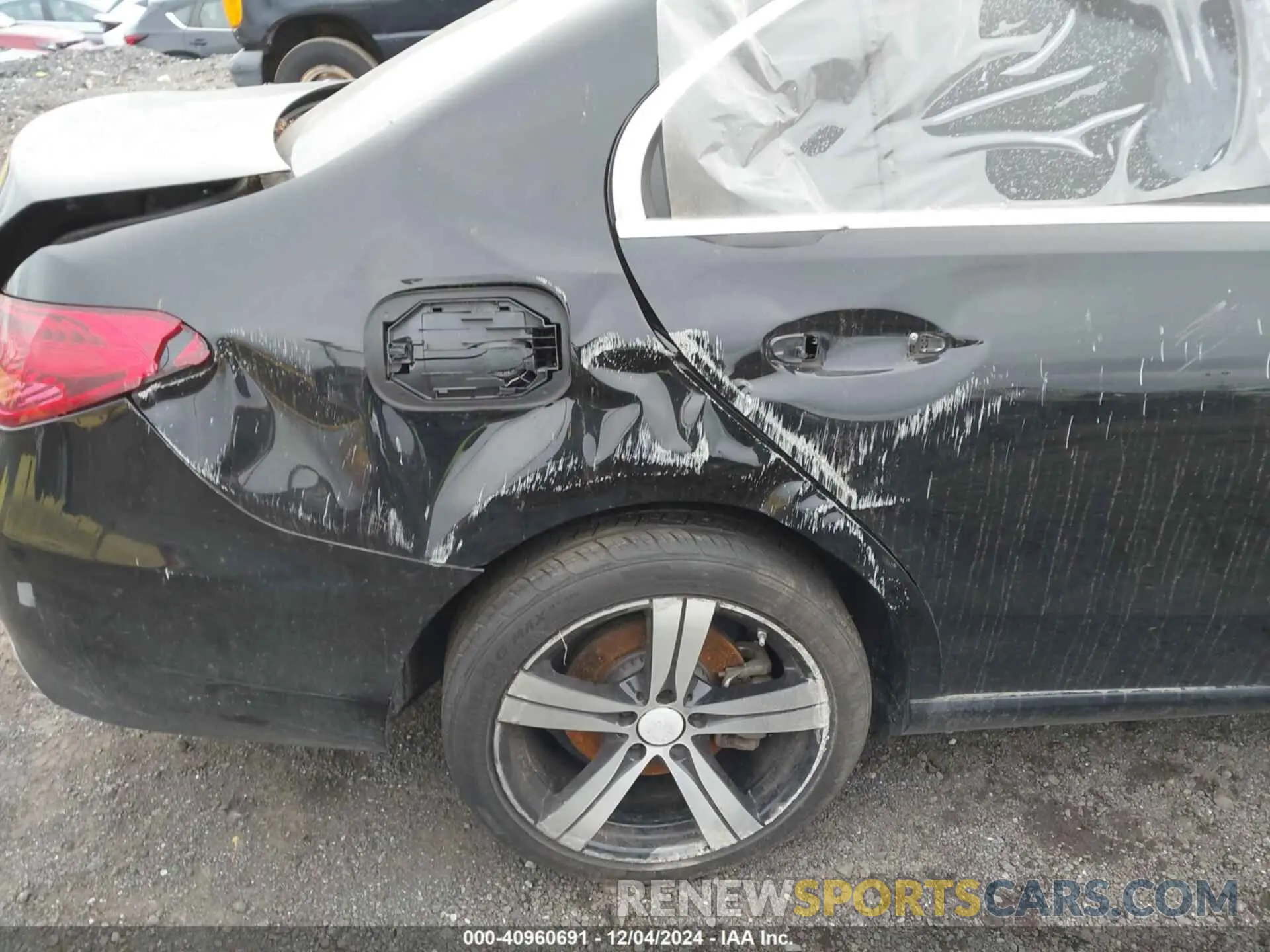 20 fotografías del automóvil dañado W1KAF4HB7NR035661 MERCEDES-BENZ C 300 2022