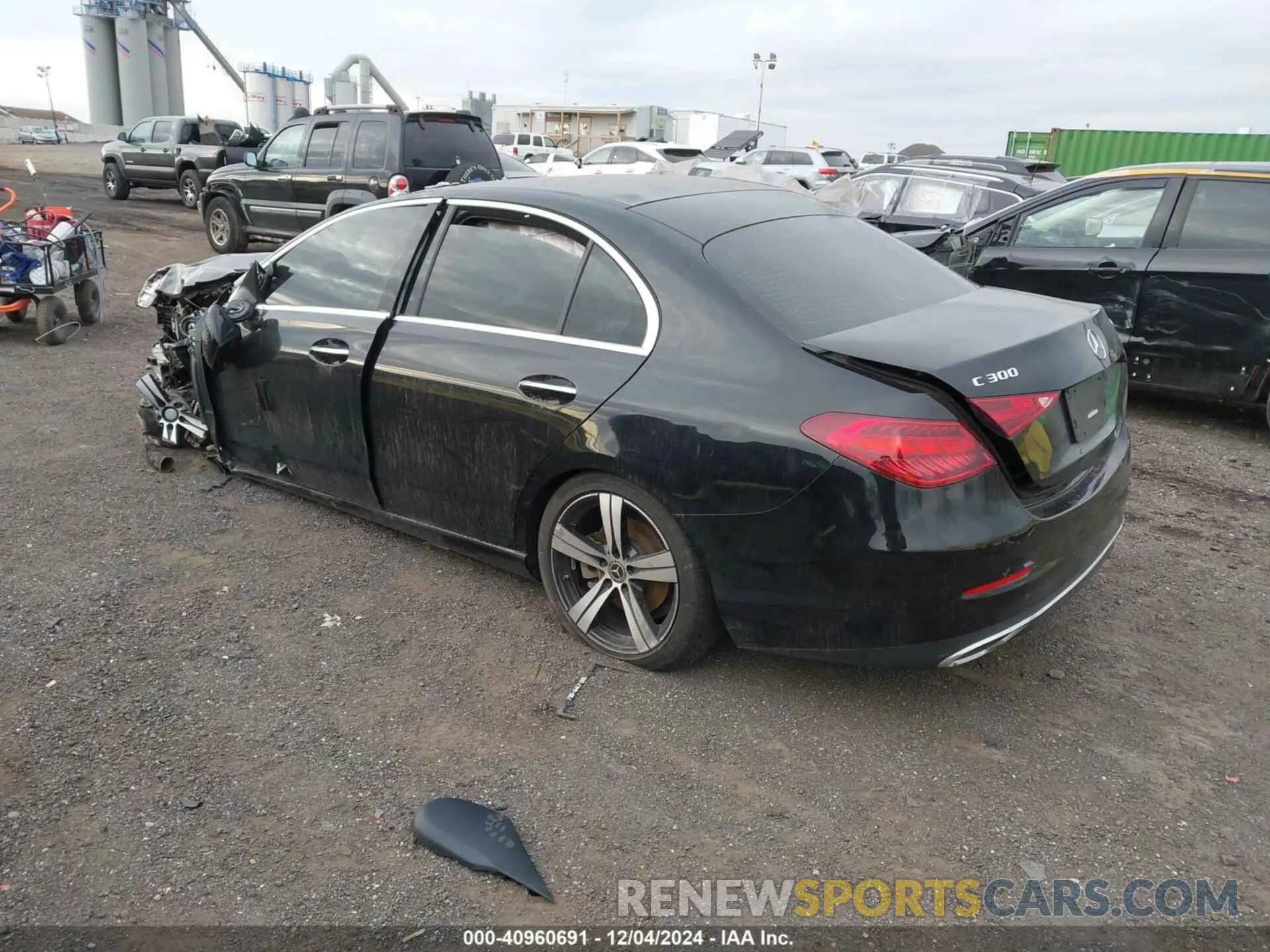 3 fotografías del automóvil dañado W1KAF4HB7NR035661 MERCEDES-BENZ C 300 2022