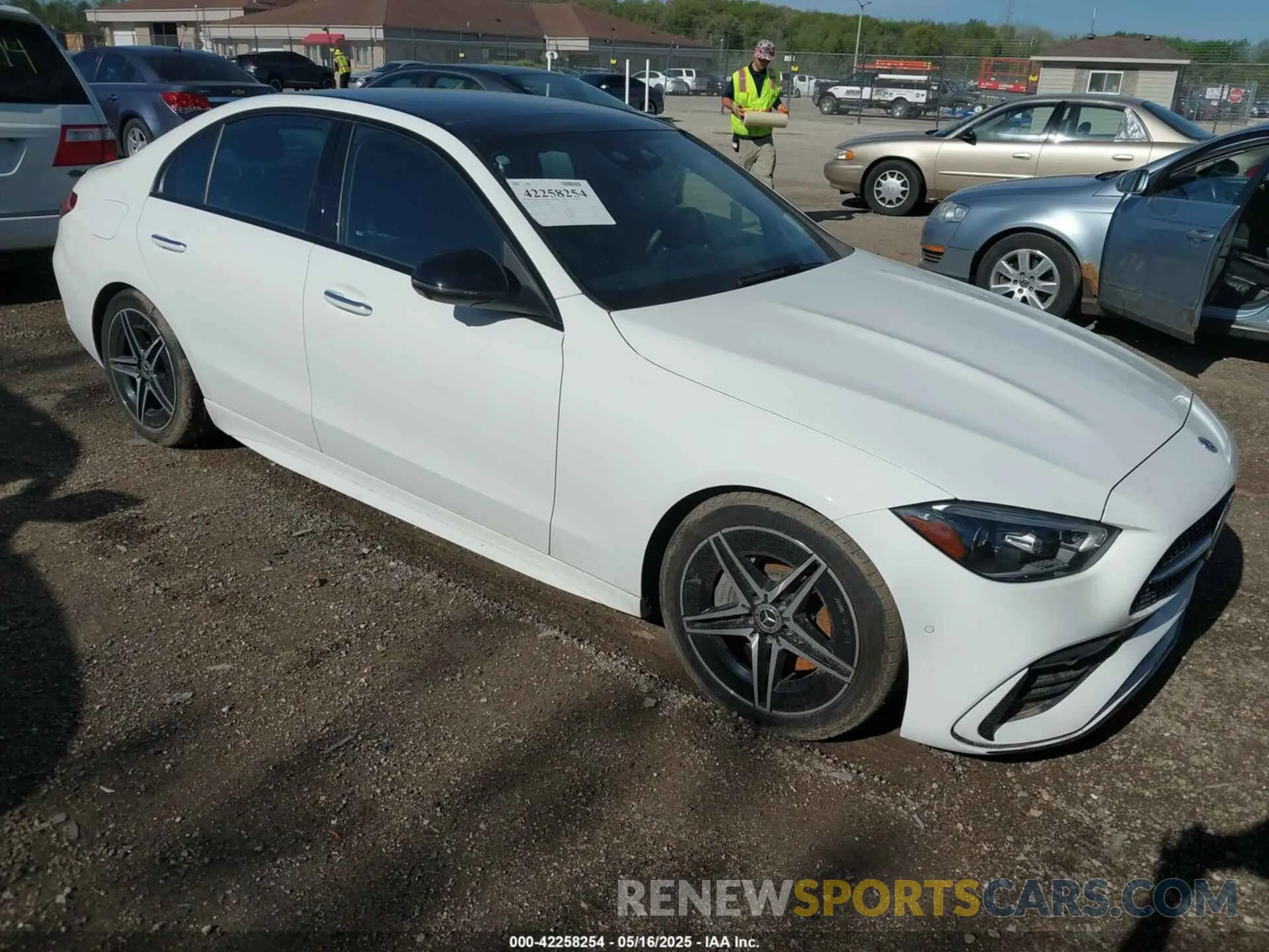 1 fotografías del automóvil dañado W1KAF4HBXNR049392 MERCEDES-BENZ C 300 2022