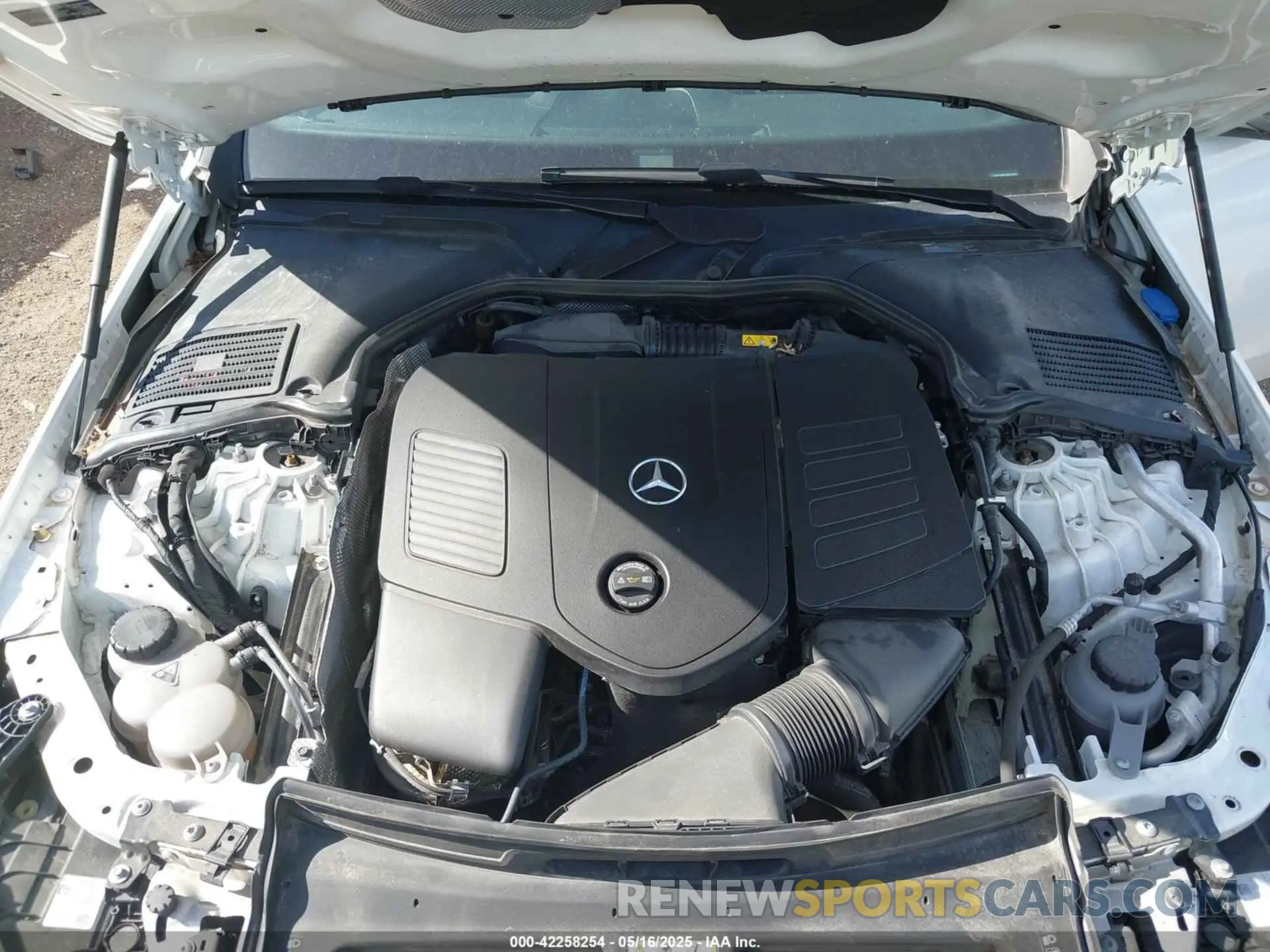 10 fotografías del automóvil dañado W1KAF4HBXNR049392 MERCEDES-BENZ C 300 2022