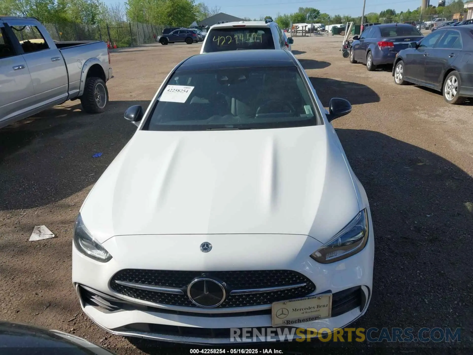 12 fotografías del automóvil dañado W1KAF4HBXNR049392 MERCEDES-BENZ C 300 2022
