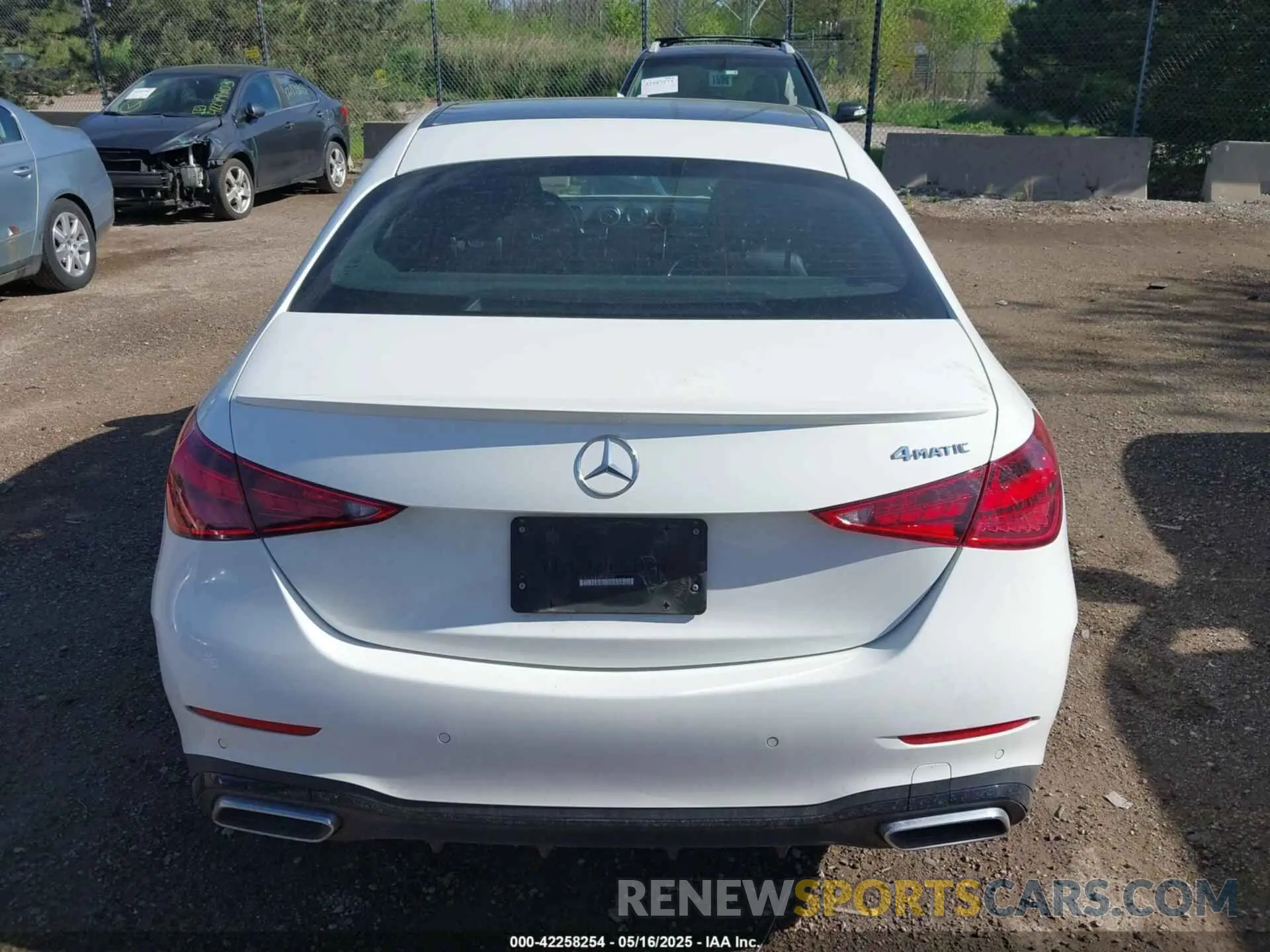 16 fotografías del automóvil dañado W1KAF4HBXNR049392 MERCEDES-BENZ C 300 2022