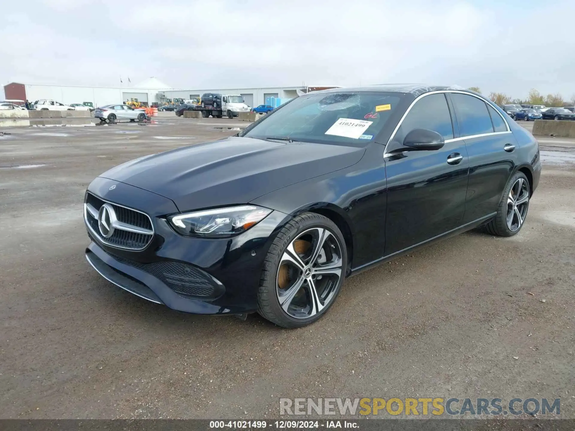 2 fotografías del automóvil dañado W1KAF4GB0PR145603 MERCEDES-BENZ C 300 2023