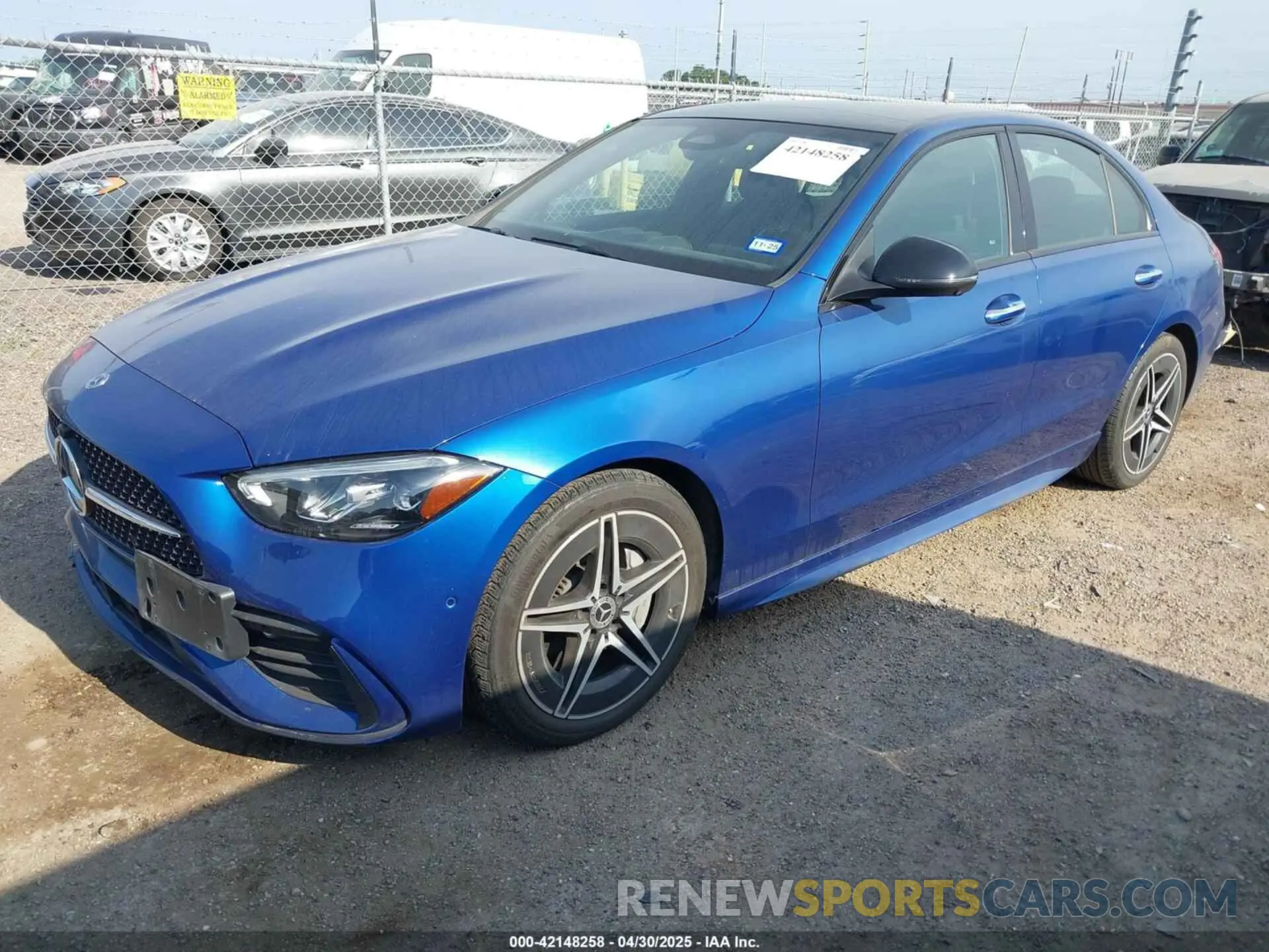 2 fotografías del automóvil dañado W1KAF4GB1PR104591 MERCEDES-BENZ C 300 2023