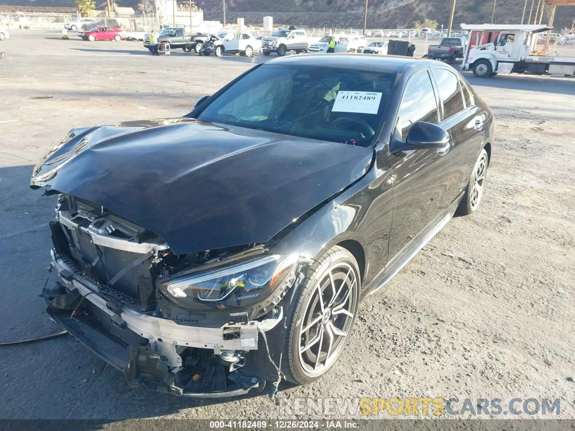 2 fotografías del automóvil dañado W1KAF4GB3PR093979 MERCEDES-BENZ C 300 2023