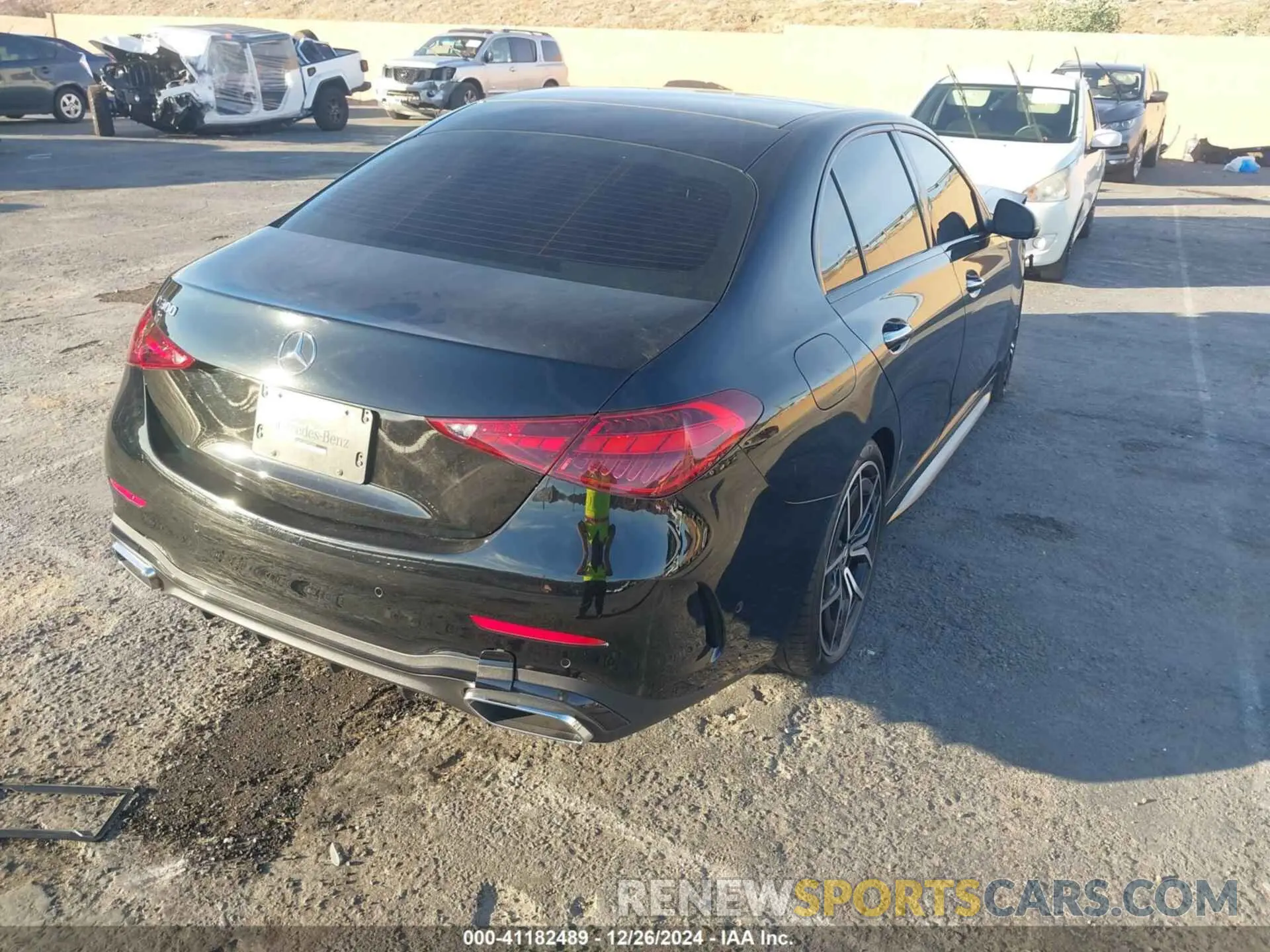 4 fotografías del automóvil dañado W1KAF4GB3PR093979 MERCEDES-BENZ C 300 2023