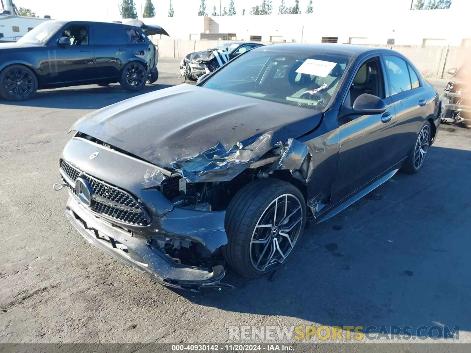 2 fotografías del automóvil dañado W1KAF4GB3PR104639 MERCEDES-BENZ C 300 2023