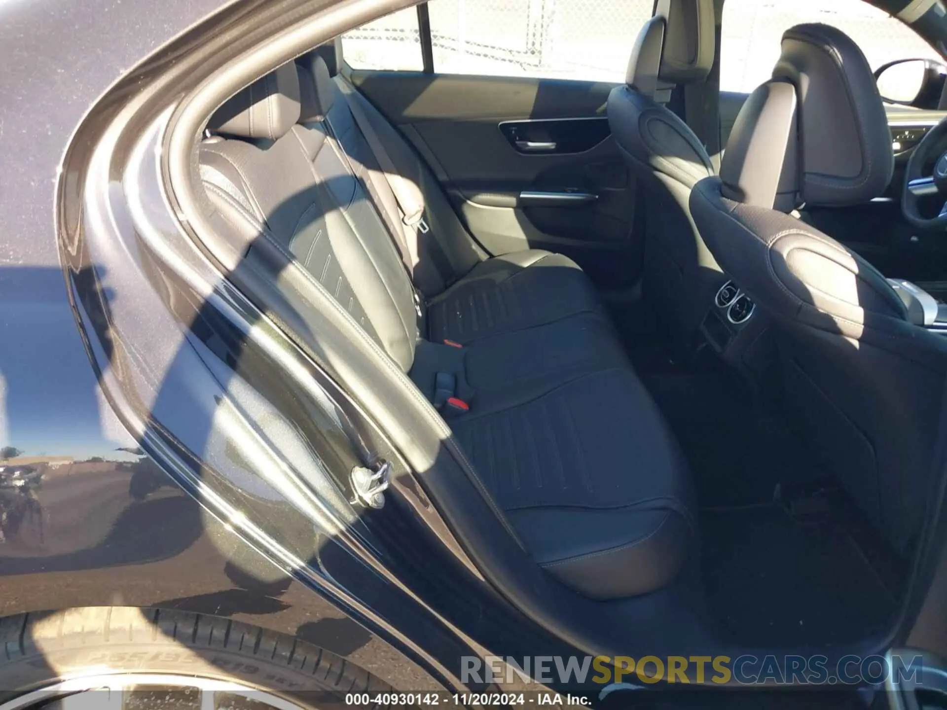 8 fotografías del automóvil dañado W1KAF4GB3PR104639 MERCEDES-BENZ C 300 2023