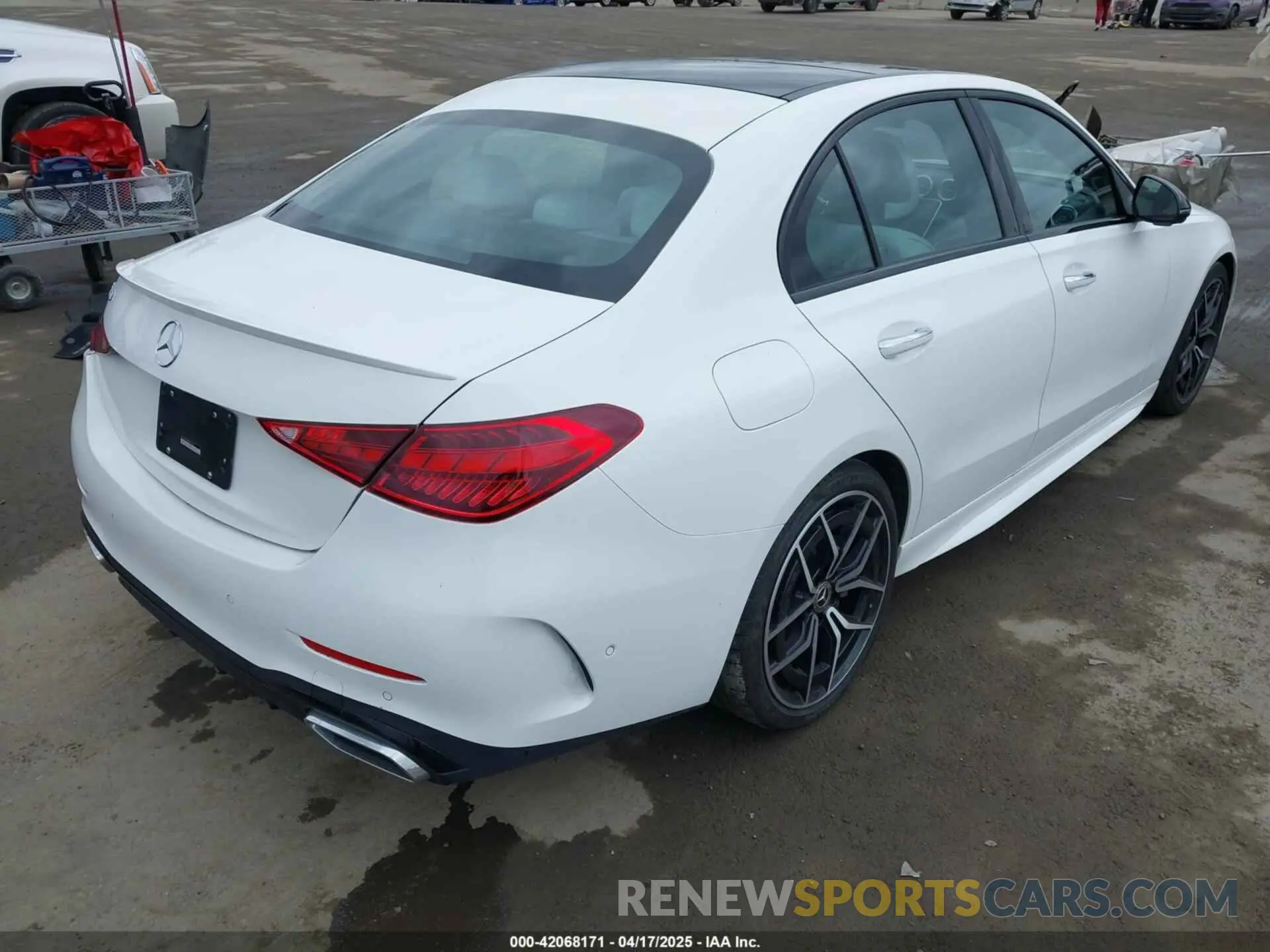 4 fotografías del automóvil dañado W1KAF4GB3PR121215 MERCEDES-BENZ C 300 2023