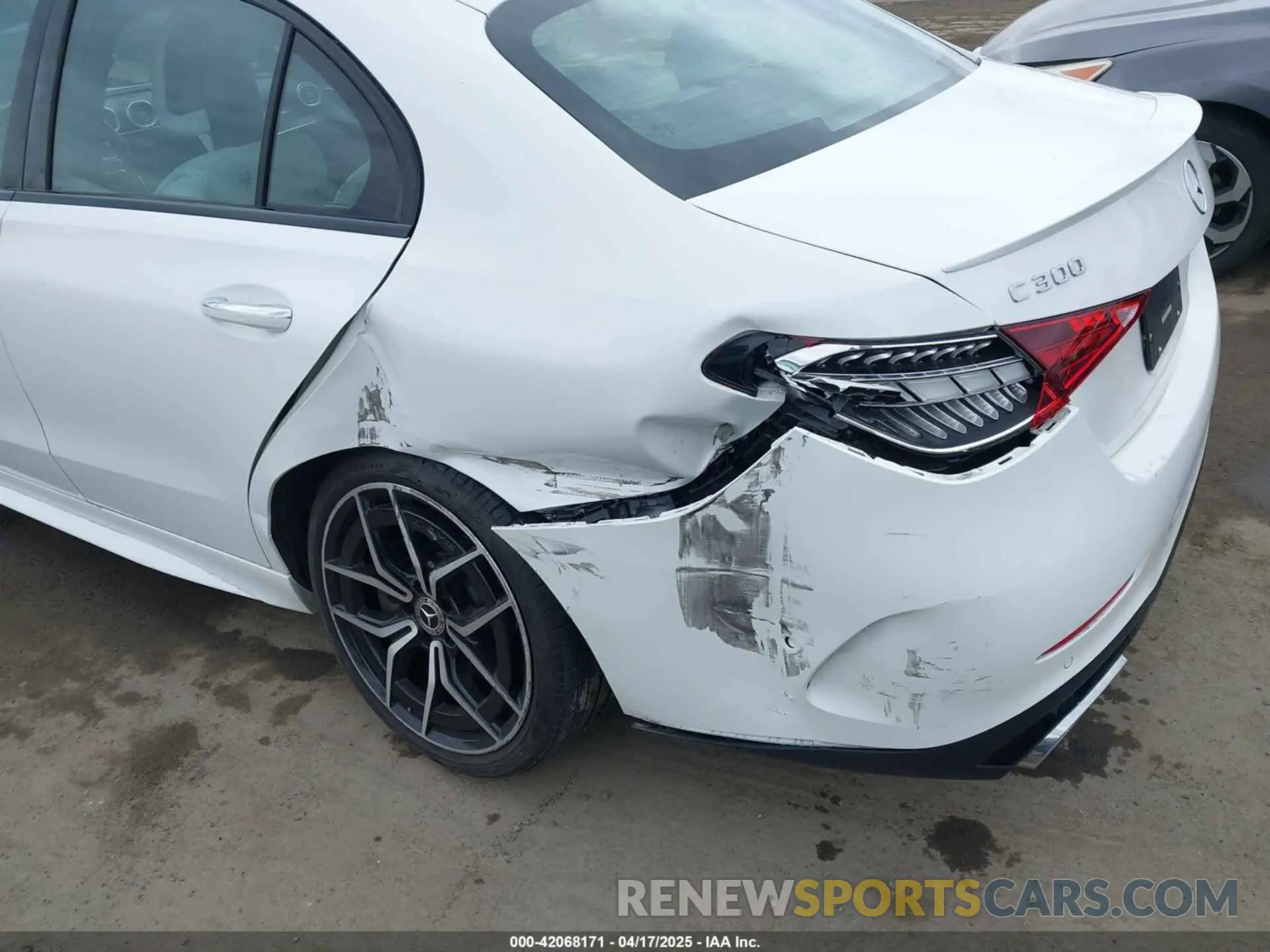 6 fotografías del automóvil dañado W1KAF4GB3PR121215 MERCEDES-BENZ C 300 2023