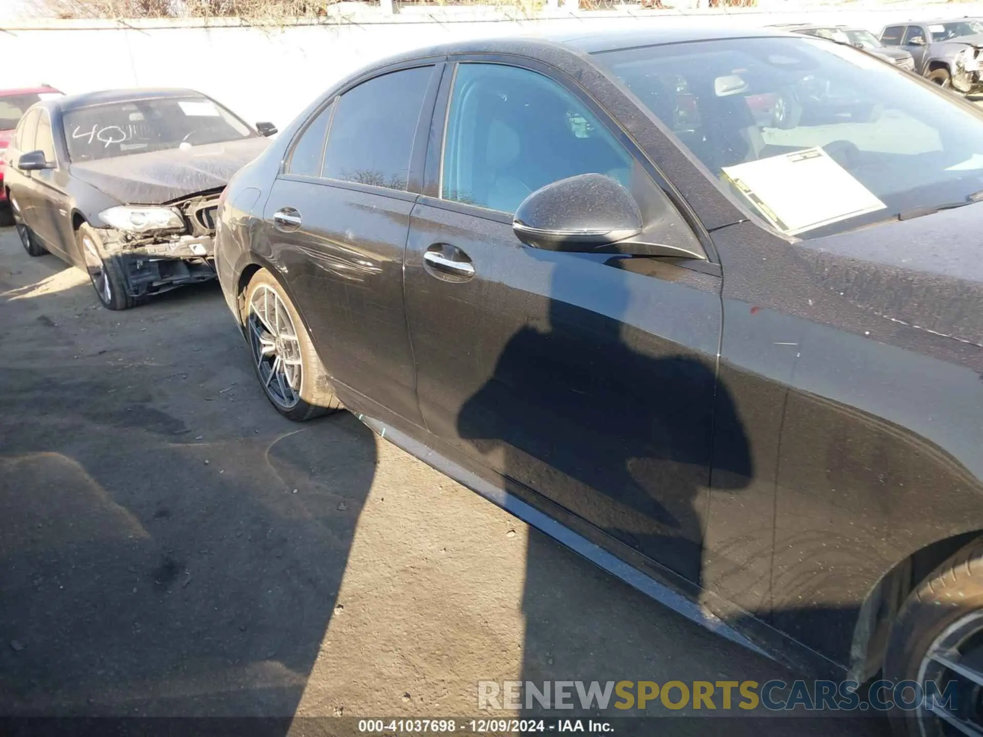 13 fotografías del automóvil dañado W1KAF4GB4PR102432 MERCEDES-BENZ C 300 2023