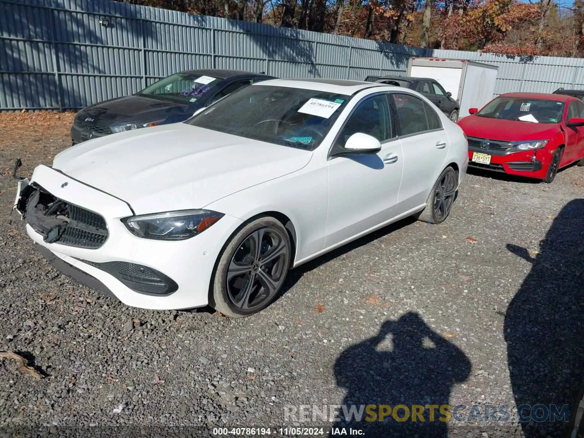 2 fotografías del automóvil dañado W1KAF4GB4PR136144 MERCEDES-BENZ C 300 2023