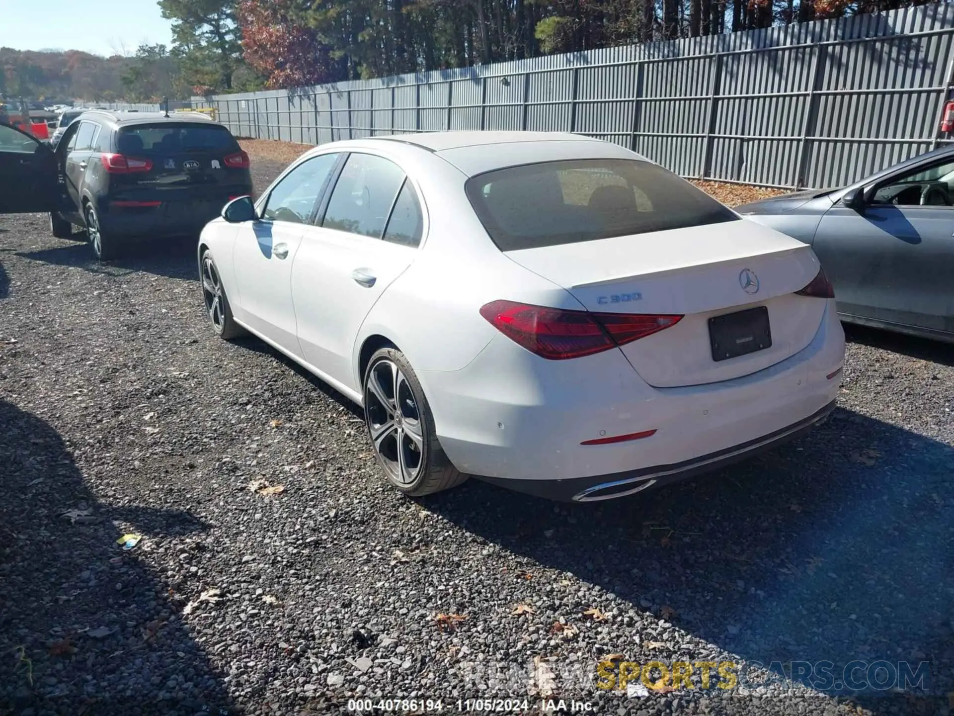 3 fotografías del automóvil dañado W1KAF4GB4PR136144 MERCEDES-BENZ C 300 2023