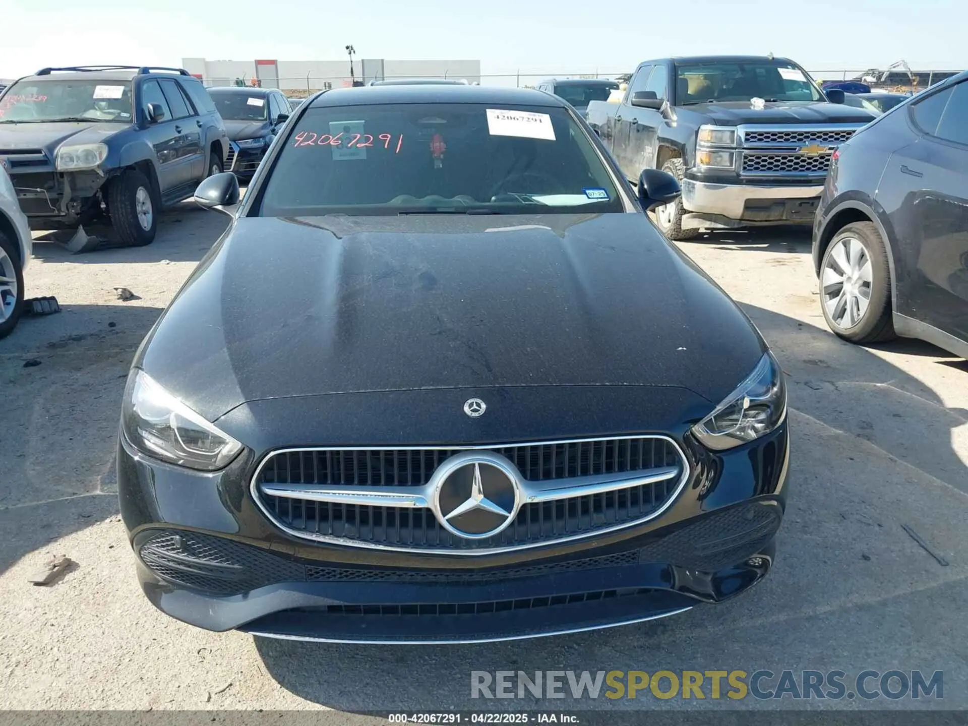 12 fotografías del automóvil dañado W1KAF4GB5PR139666 MERCEDES-BENZ C 300 2023