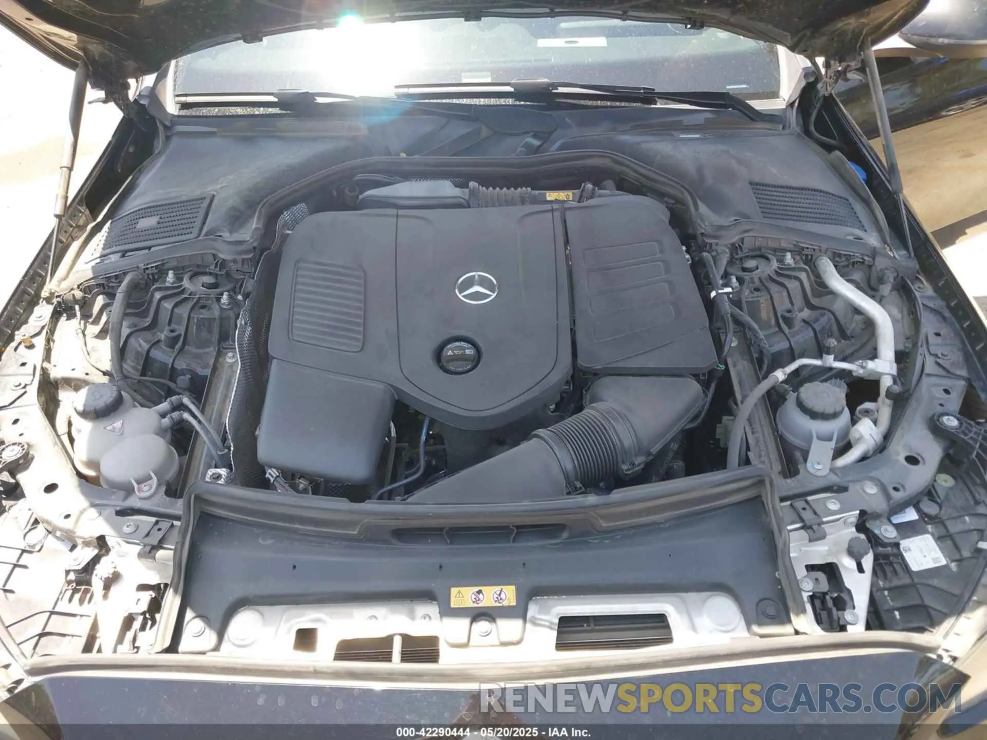 10 fotografías del automóvil dañado W1KAF4GB7PR154699 MERCEDES-BENZ C 300 2023