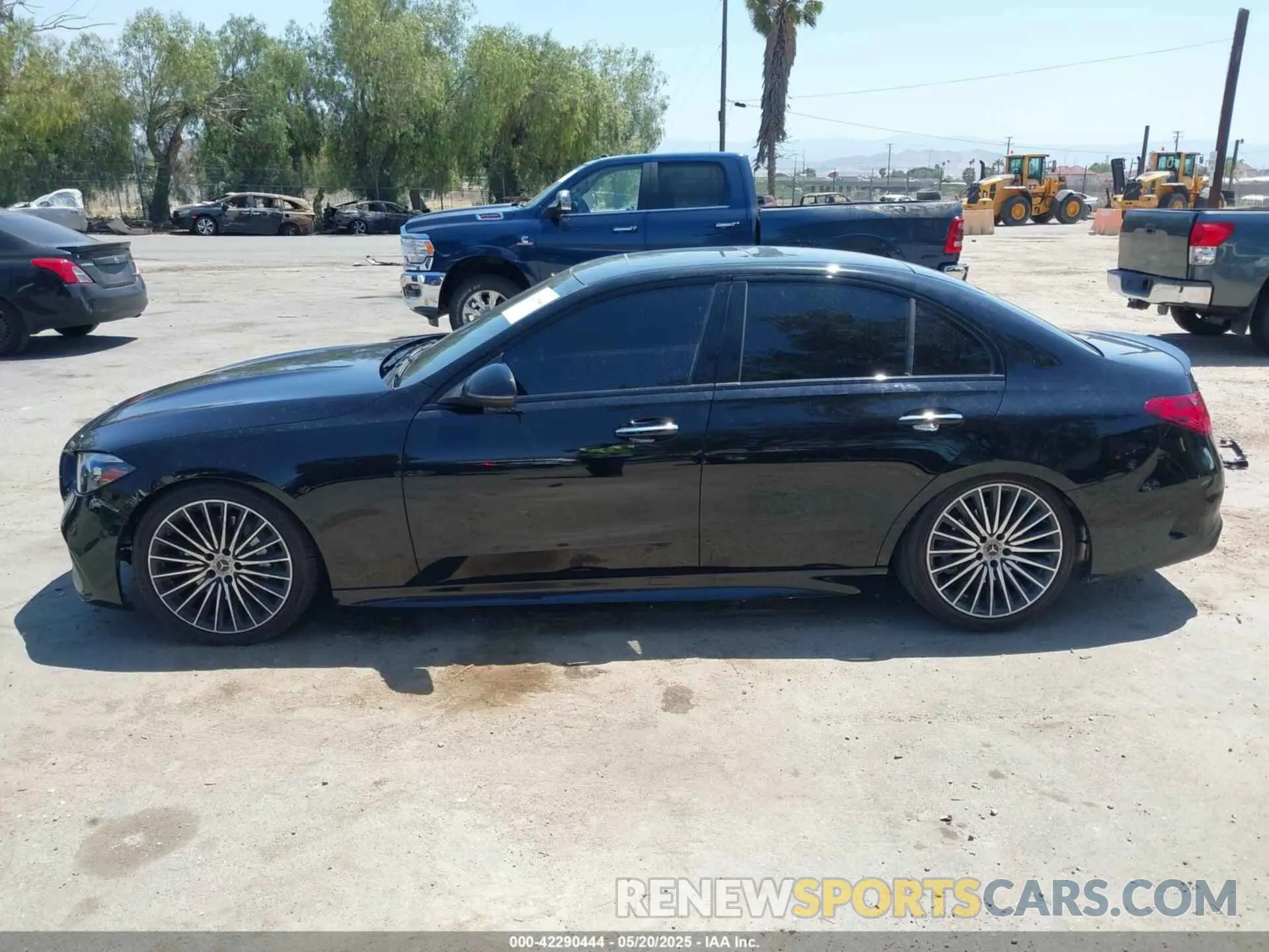 14 fotografías del automóvil dañado W1KAF4GB7PR154699 MERCEDES-BENZ C 300 2023