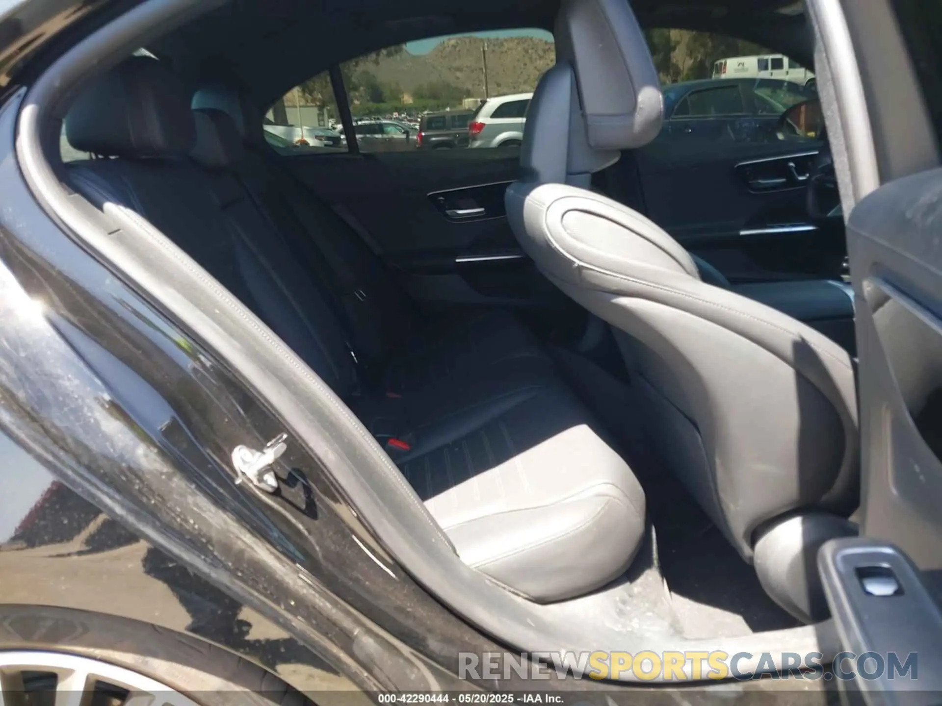 8 fotografías del automóvil dañado W1KAF4GB7PR154699 MERCEDES-BENZ C 300 2023