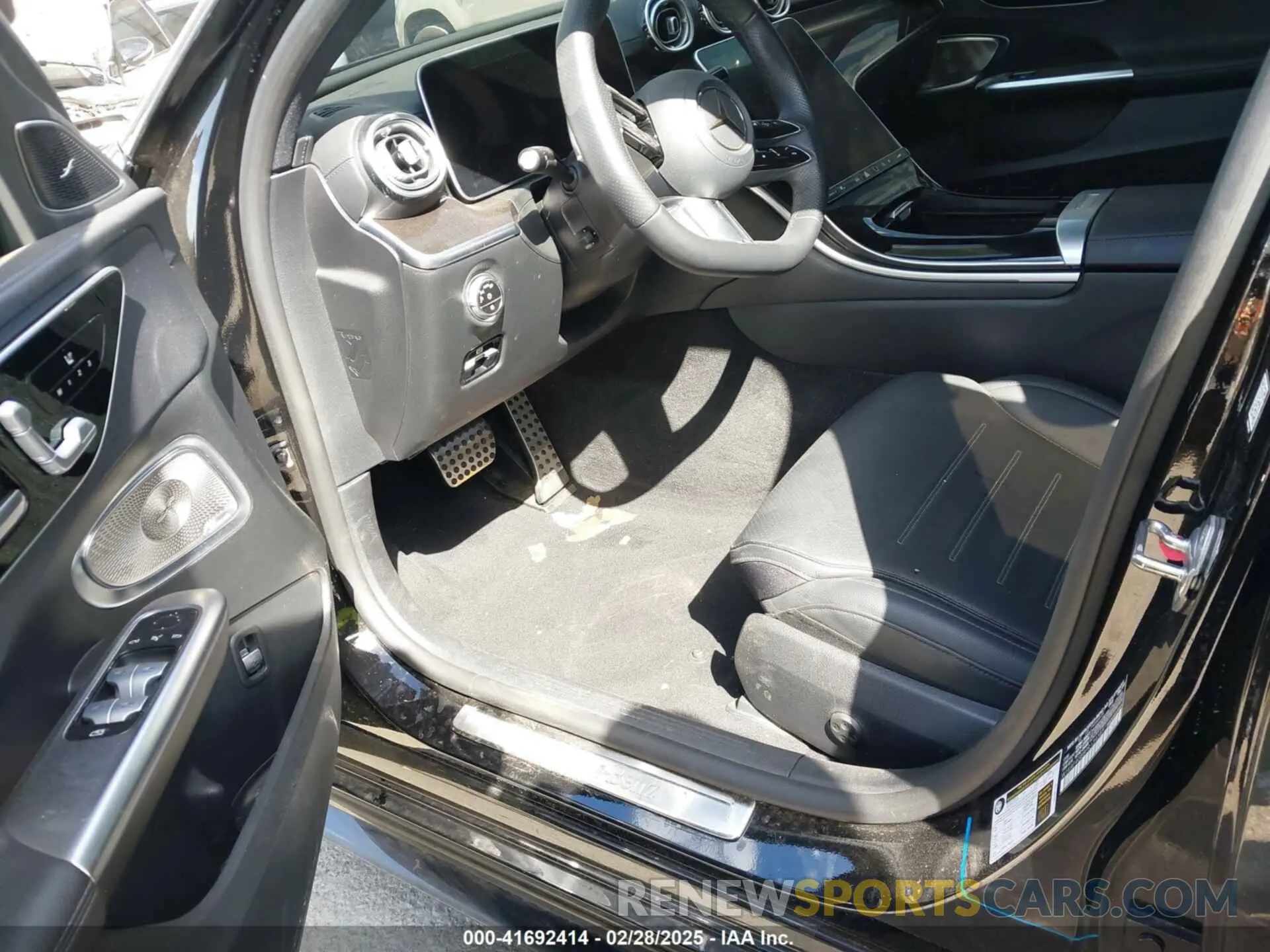 6 fotografías del automóvil dañado W1KAF4GB8PR139385 MERCEDES-BENZ C 300 2023