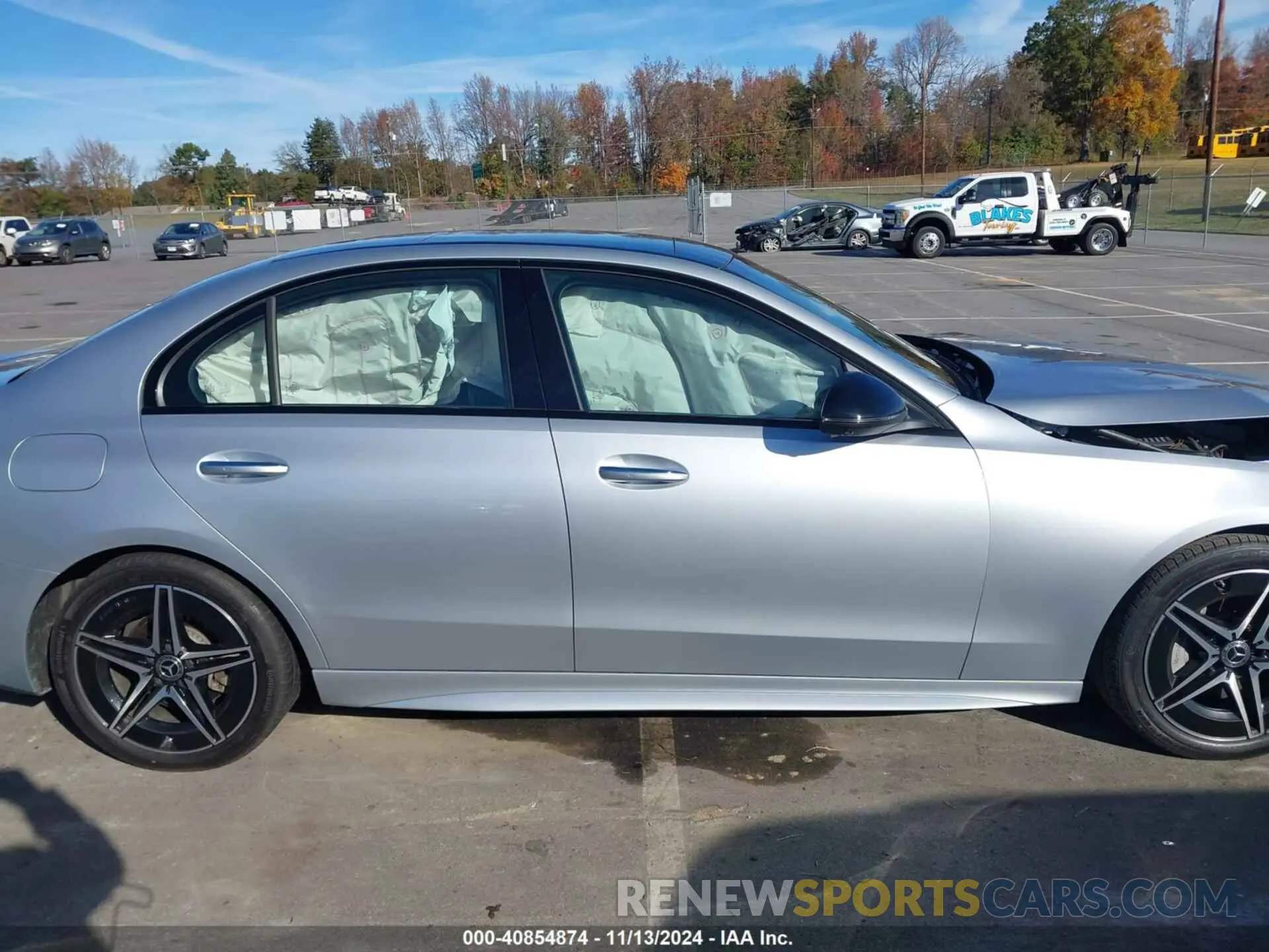 13 fotografías del automóvil dañado W1KAF4GB9PR110428 MERCEDES-BENZ C 300 2023