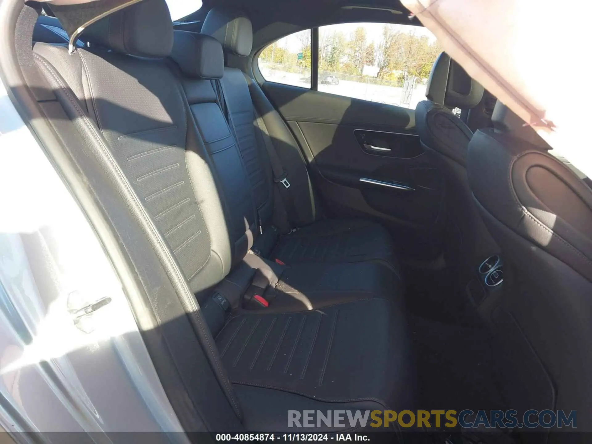 8 fotografías del automóvil dañado W1KAF4GB9PR110428 MERCEDES-BENZ C 300 2023