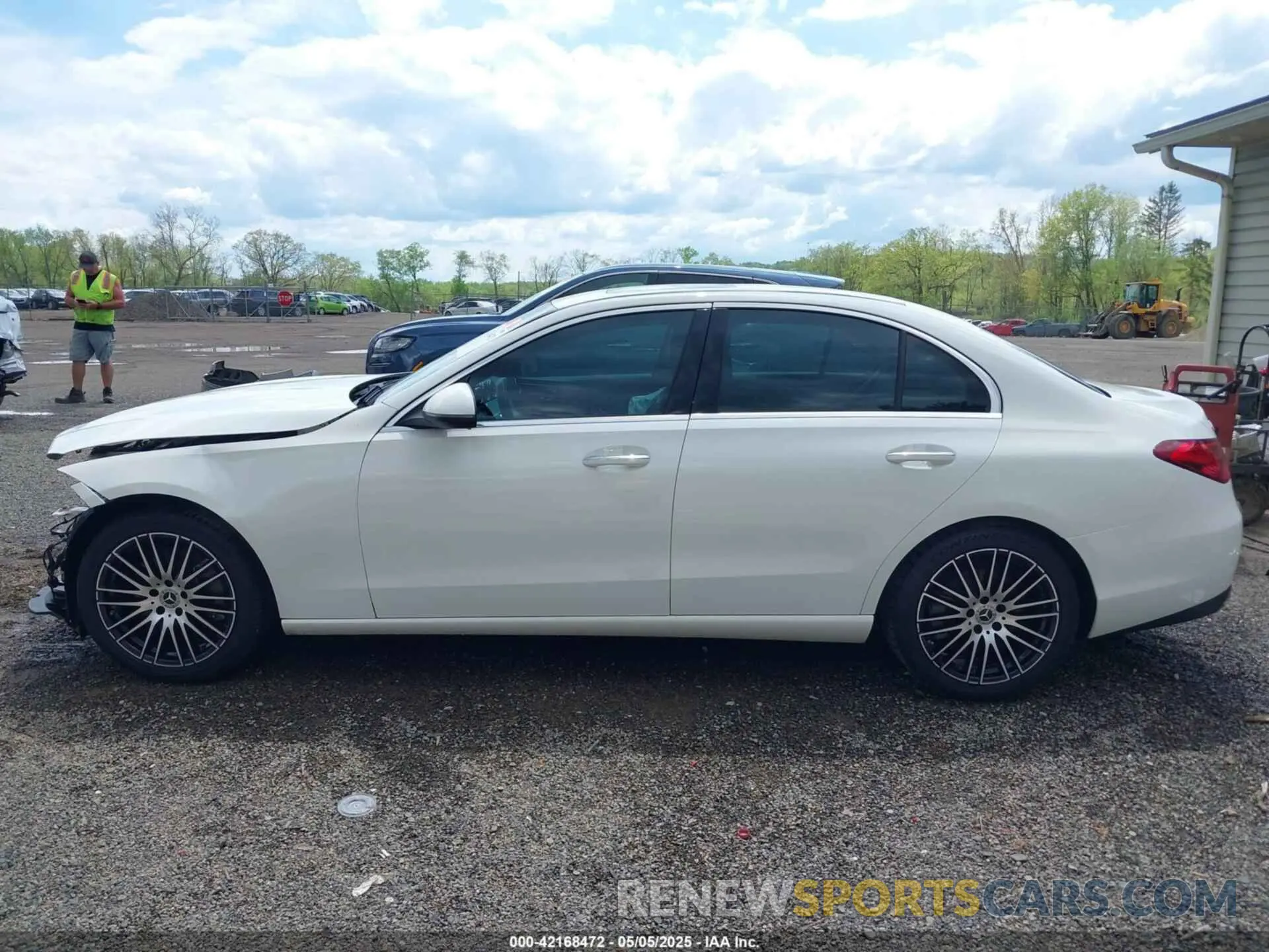 15 fotografías del automóvil dañado W1KAF4GBXPR094272 MERCEDES-BENZ C 300 2023