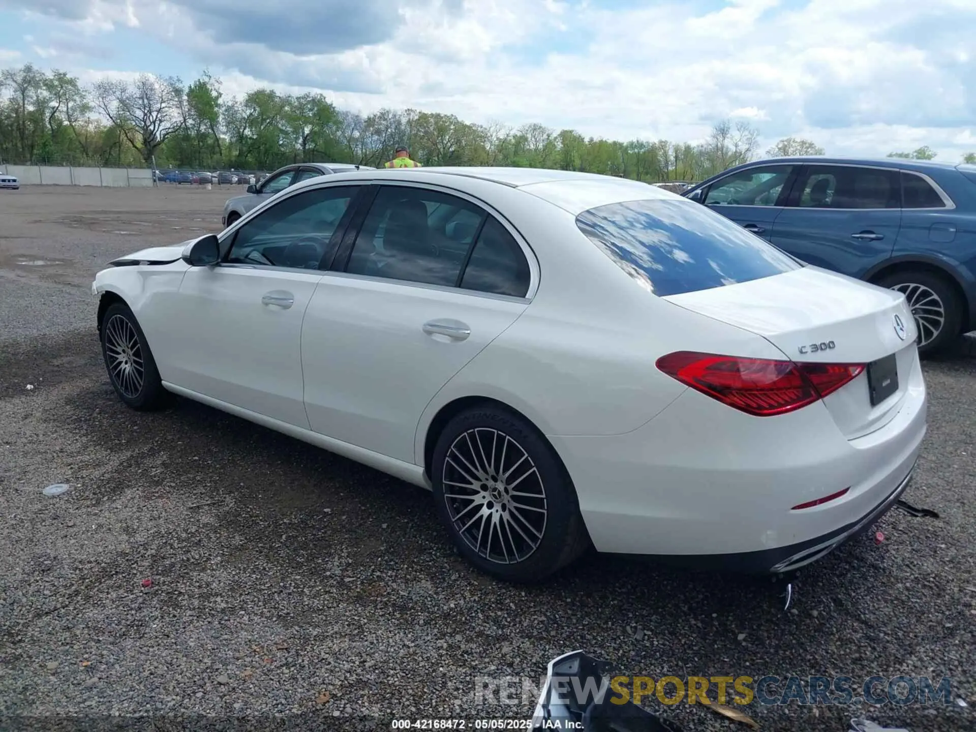 3 fotografías del automóvil dañado W1KAF4GBXPR094272 MERCEDES-BENZ C 300 2023