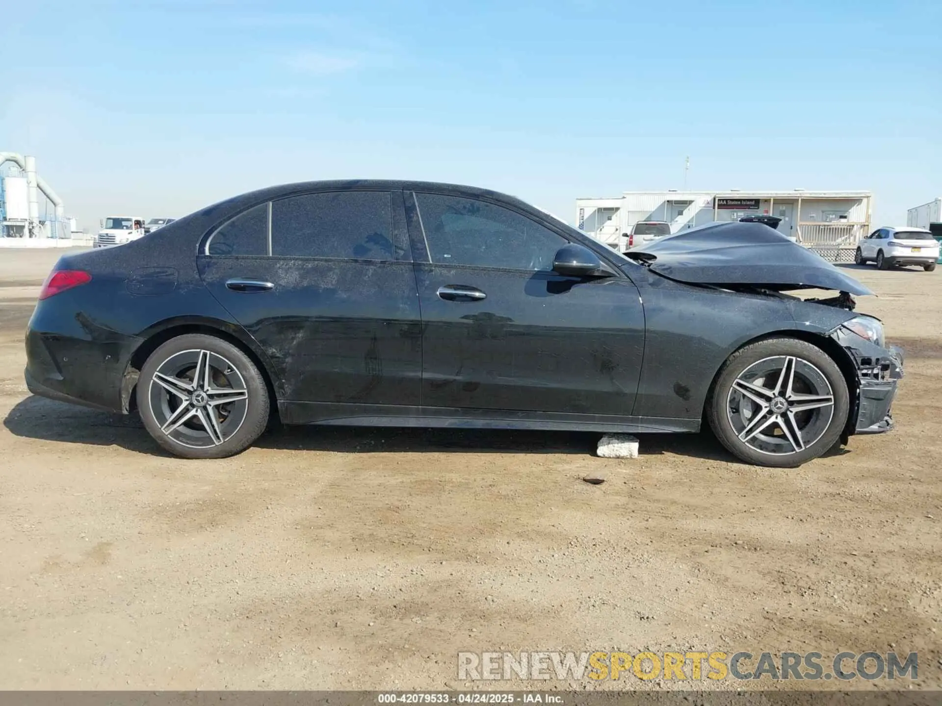 13 fotografías del automóvil dañado W1KAF4HB1PR138996 MERCEDES-BENZ C 300 2023