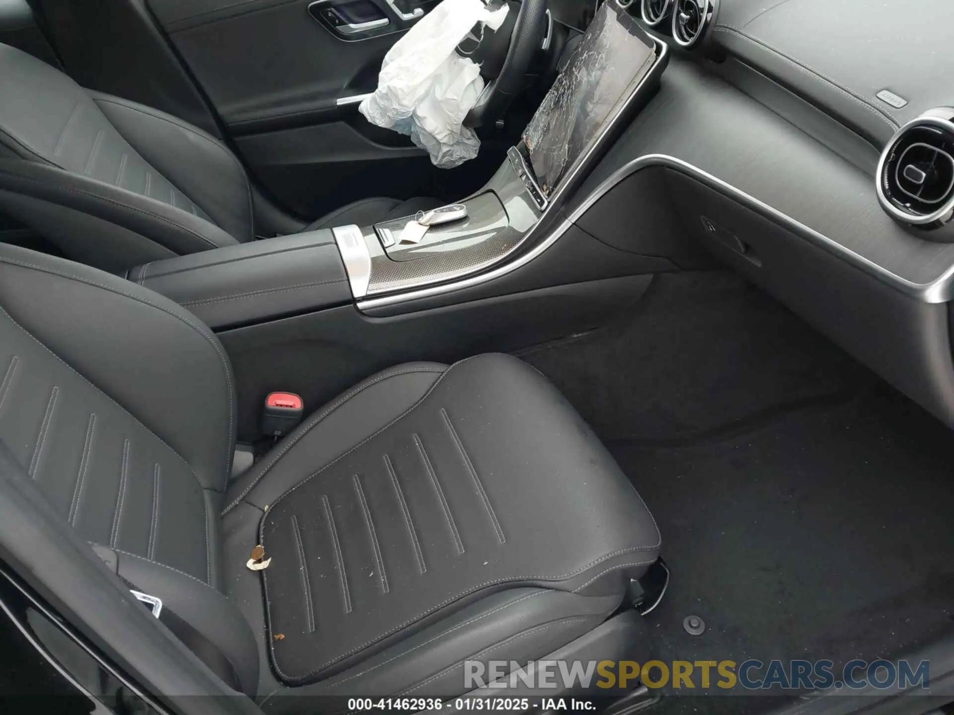5 fotografías del automóvil dañado W1KAF4HB2PR146685 MERCEDES-BENZ C 300 2023