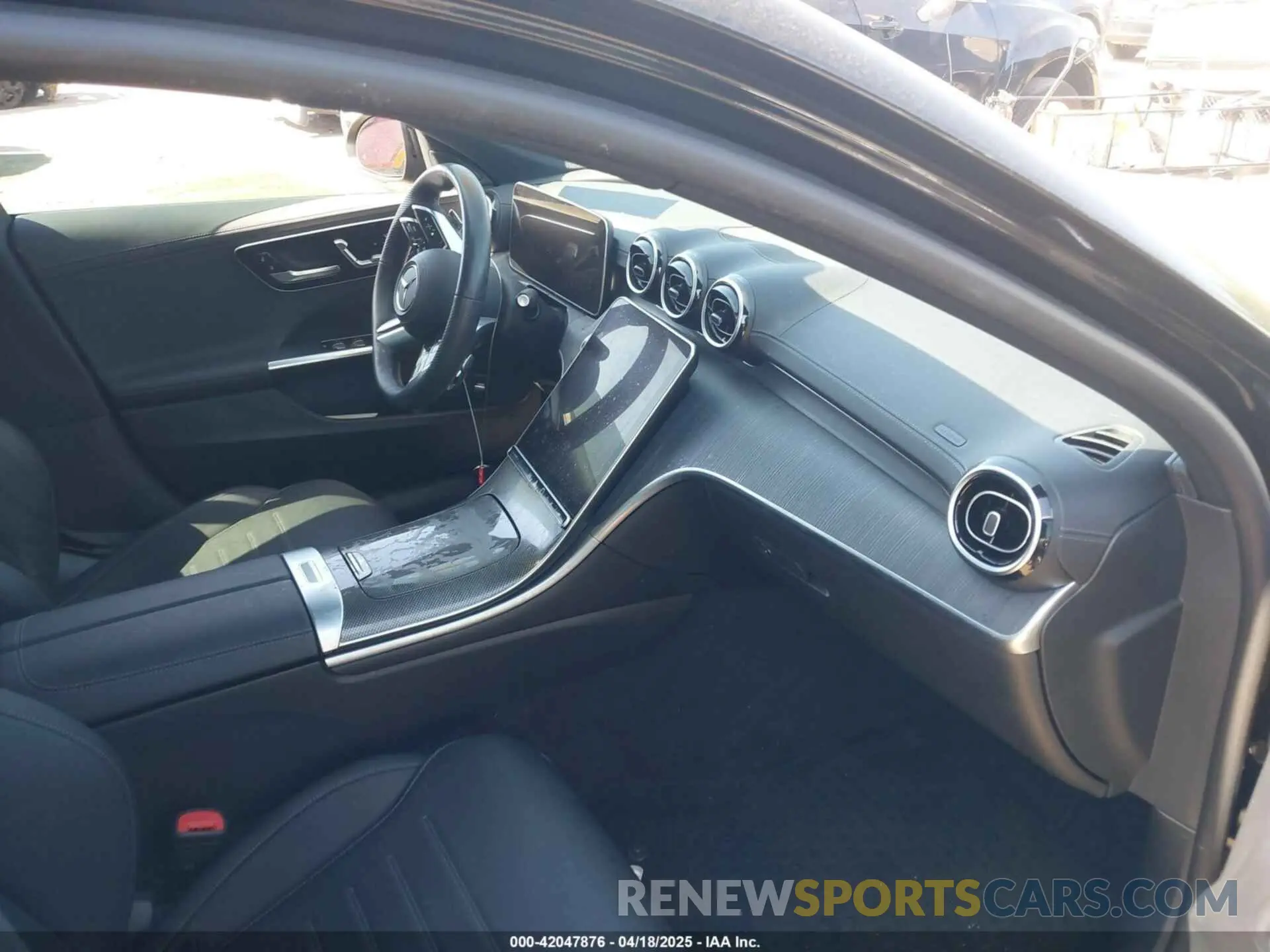 5 fotografías del automóvil dañado W1KAF4HB3PR104736 MERCEDES-BENZ C 300 2023