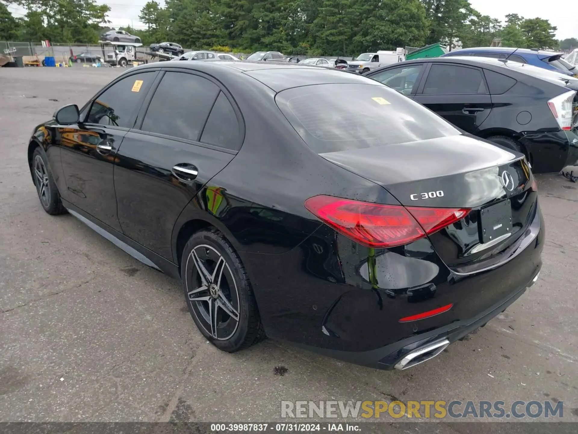 3 fotografías del automóvil dañado W1KAF4HB3PR153483 MERCEDES-BENZ C 300 2023