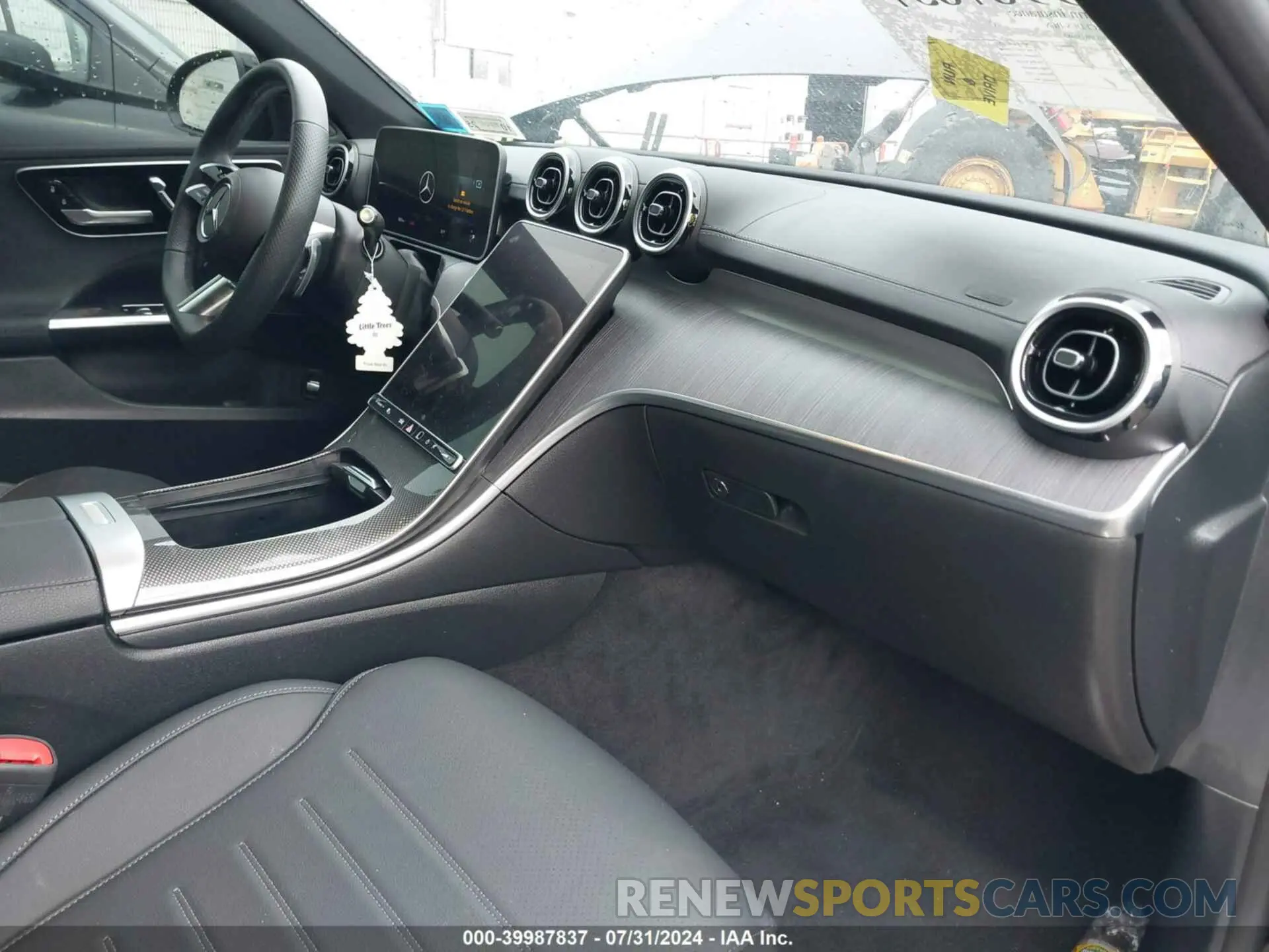 5 fotografías del automóvil dañado W1KAF4HB3PR153483 MERCEDES-BENZ C 300 2023