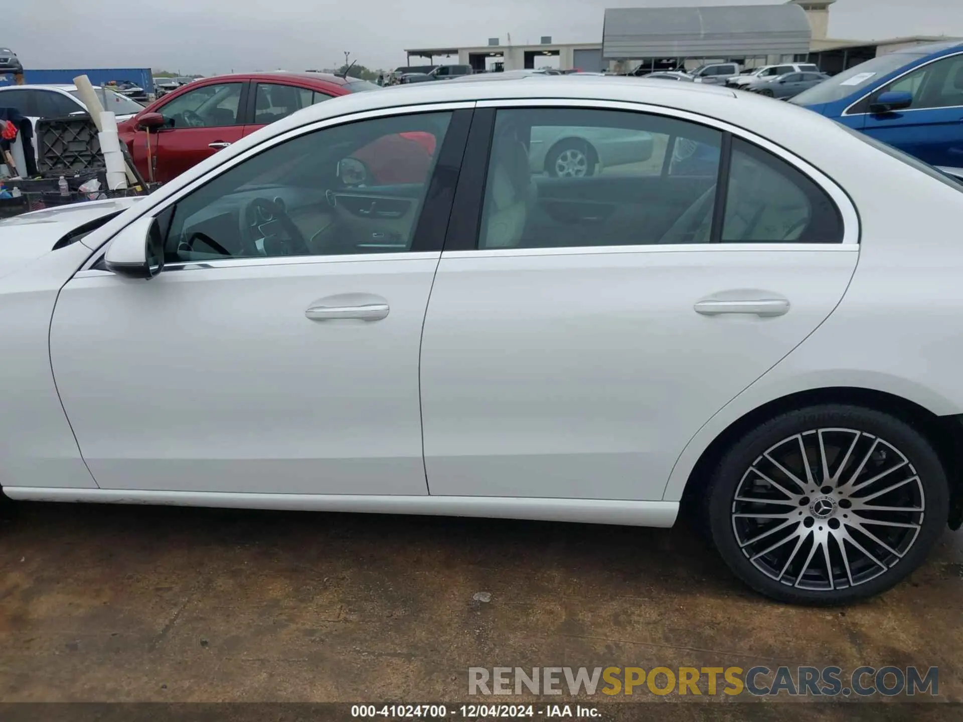 15 fotografías del automóvil dañado W1KAF4HB7PR133088 MERCEDES-BENZ C 300 2023