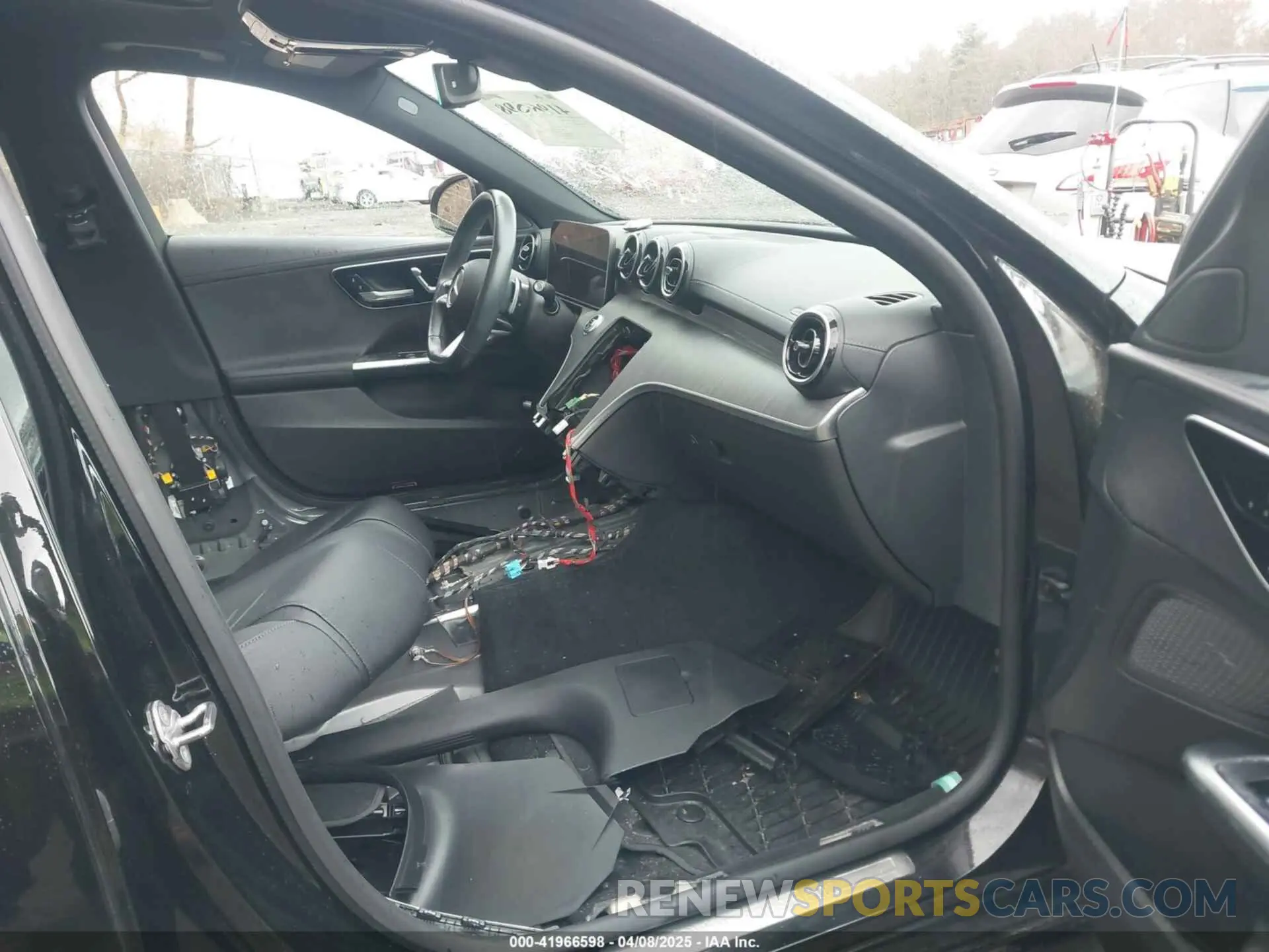 5 fotografías del automóvil dañado W1KAF4HB8PR109186 MERCEDES-BENZ C 300 2023