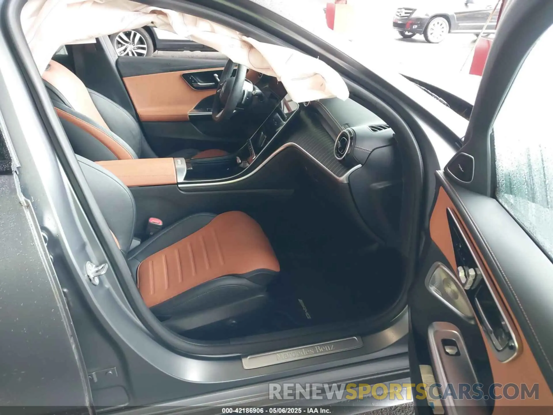 5 fotografías del automóvil dañado W1KAF4HB8PR150031 MERCEDES-BENZ C 300 2023