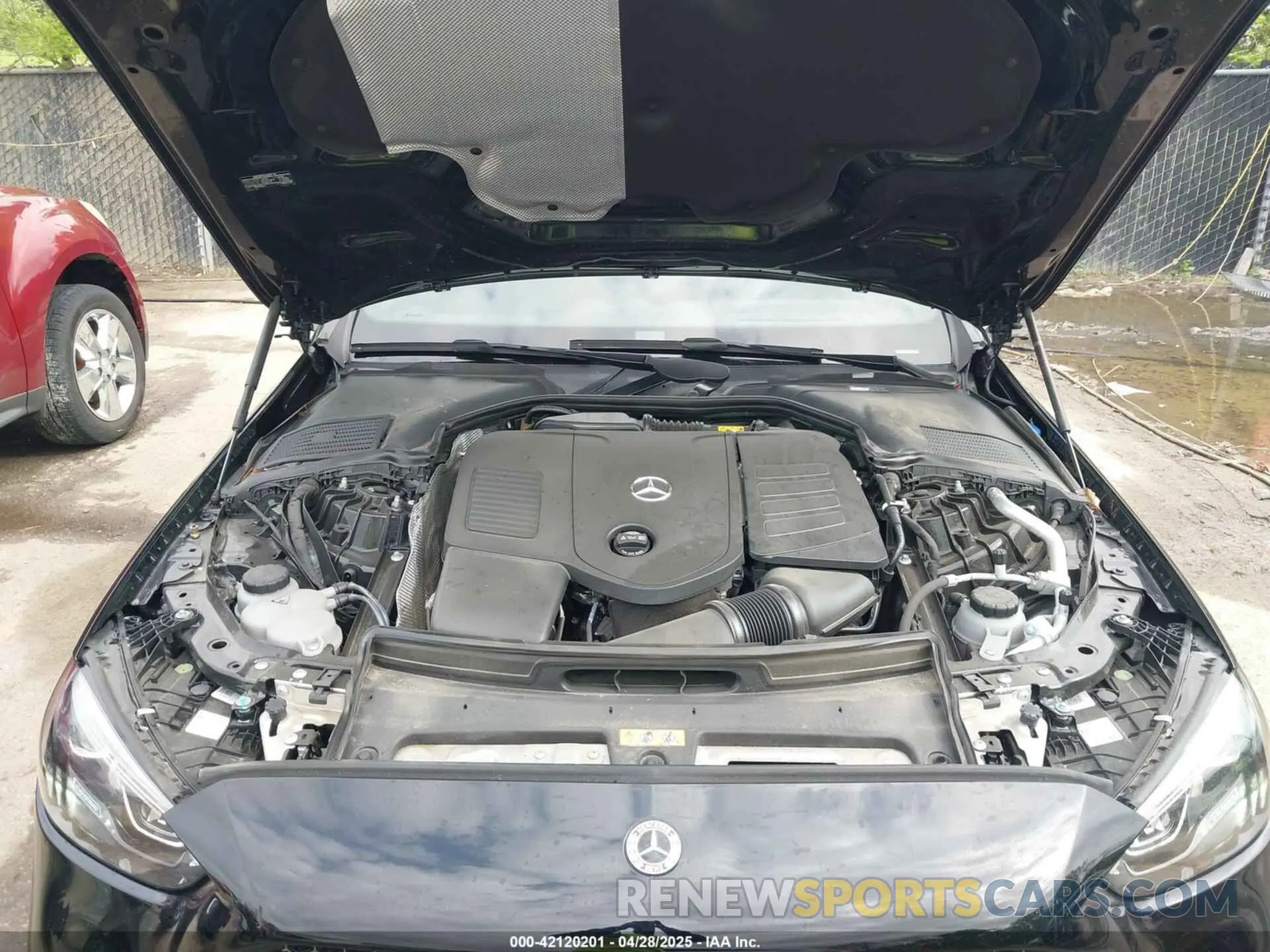 10 fotografías del automóvil dañado W1KAF4HBXPR102658 MERCEDES-BENZ C 300 2023