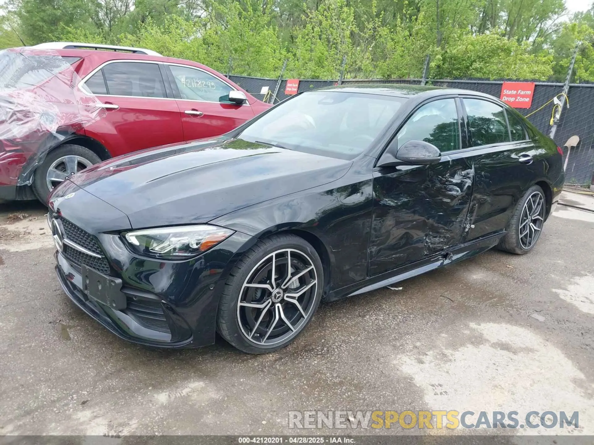 2 fotografías del automóvil dañado W1KAF4HBXPR102658 MERCEDES-BENZ C 300 2023
