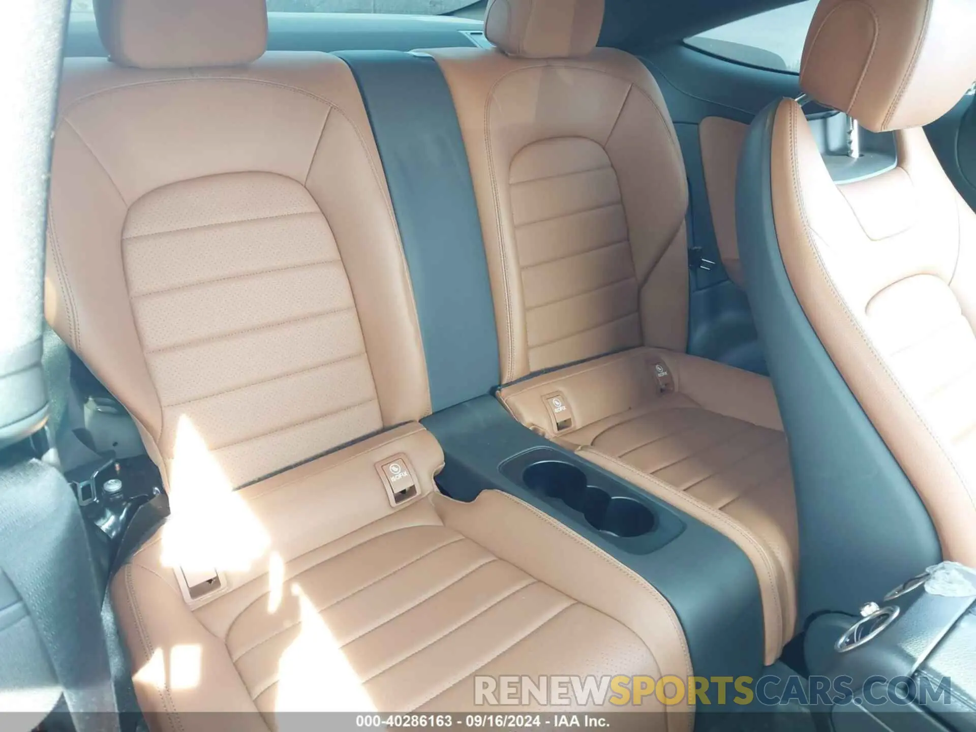 8 fotografías del automóvil dañado W1KWJ8EB8PG119938 MERCEDES-BENZ C 300 2023