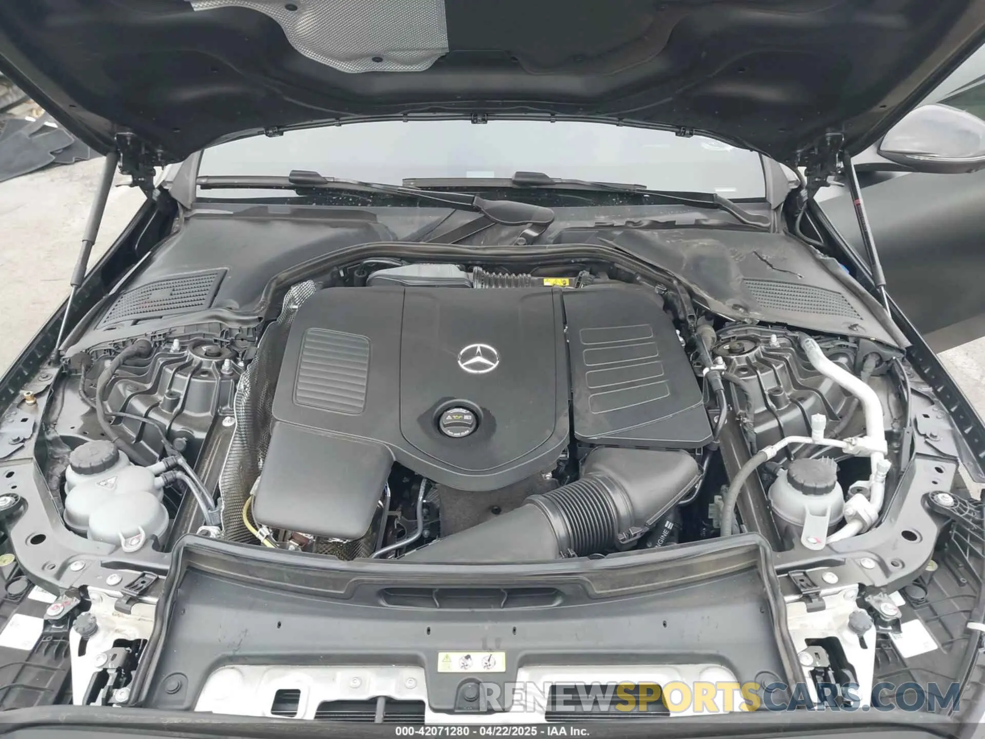 10 fotografías del automóvil dañado W1KAF4GB0RR228984 MERCEDES-BENZ C 300 2024